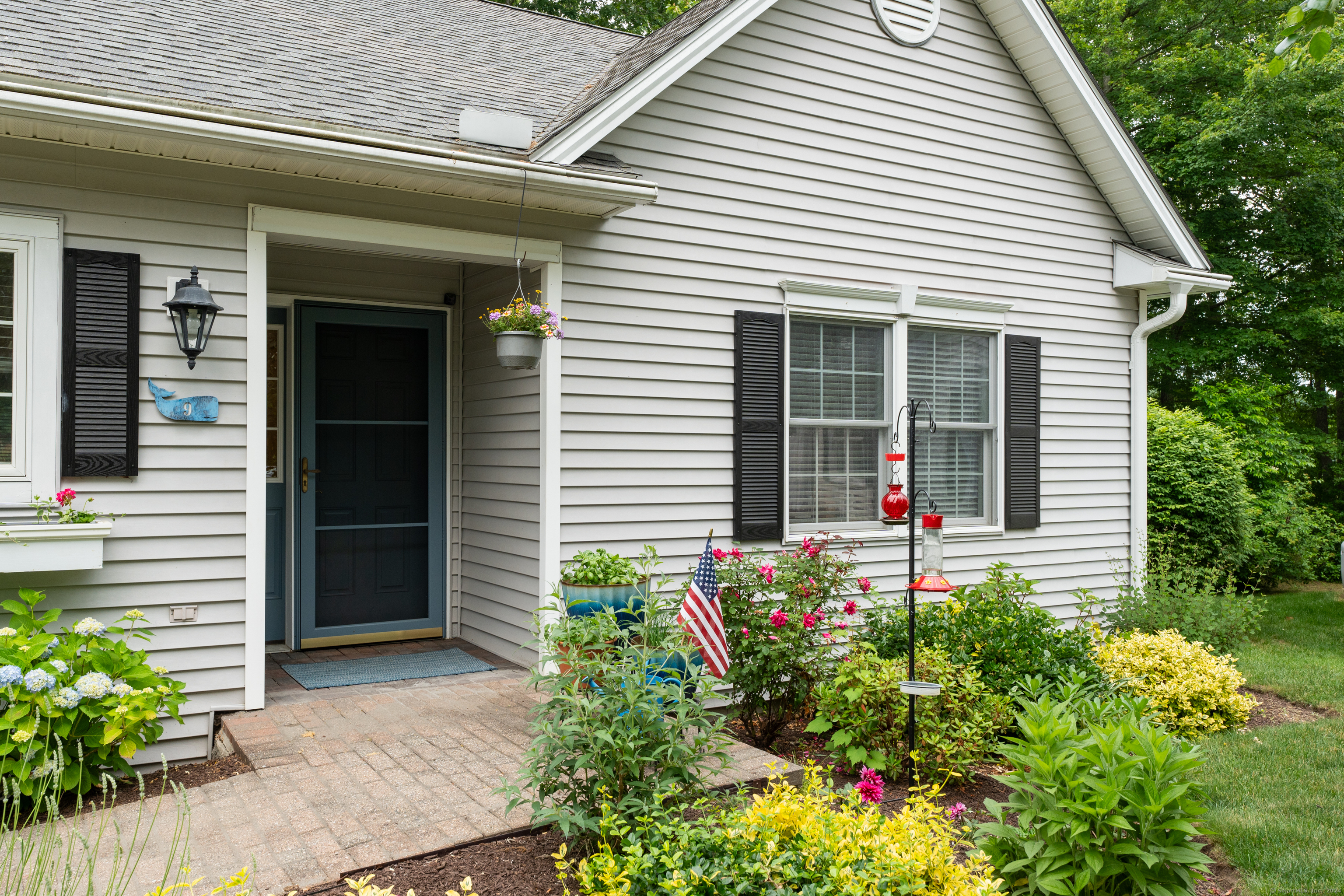 9 Sterling Drive 9