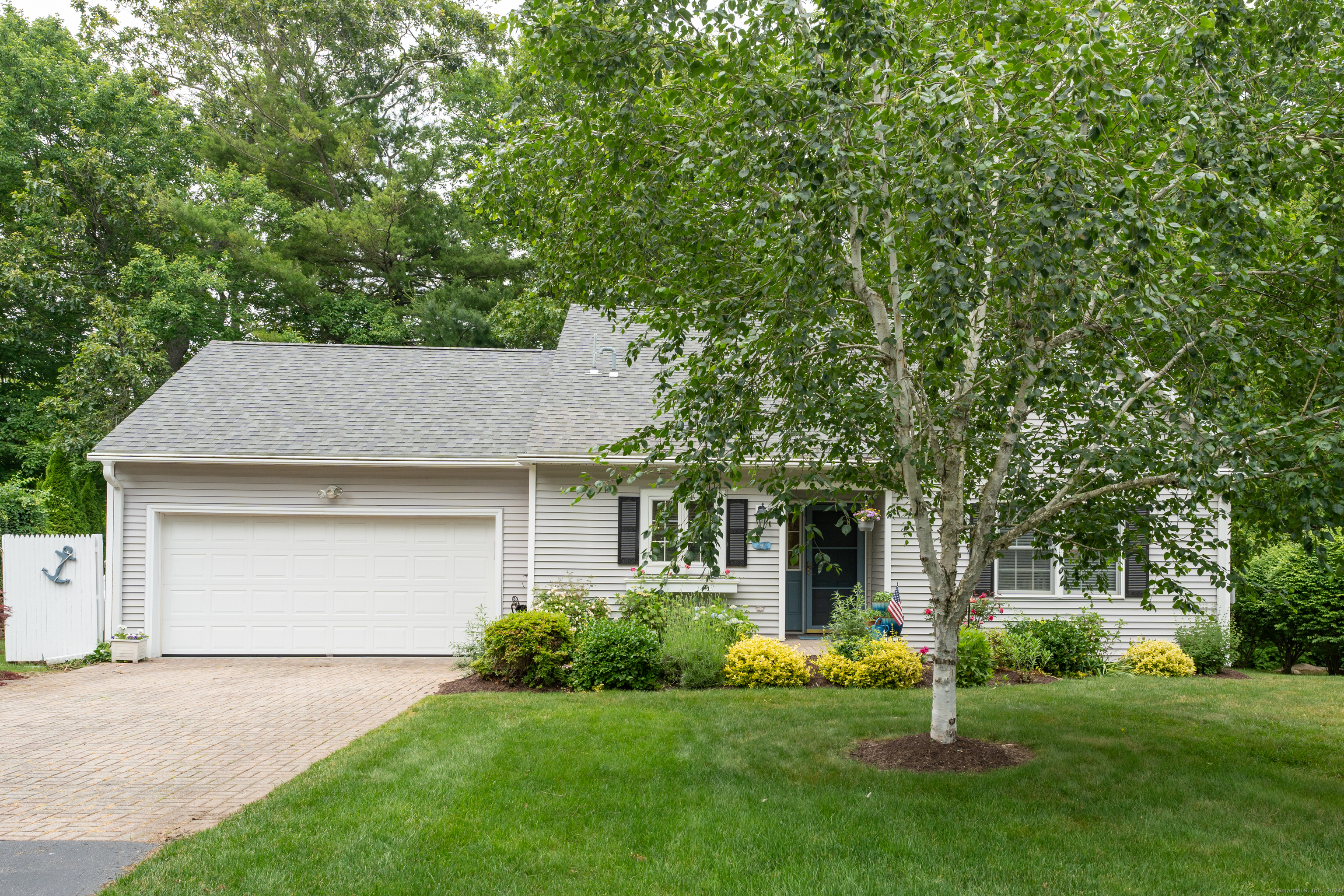 9 Sterling Drive 9