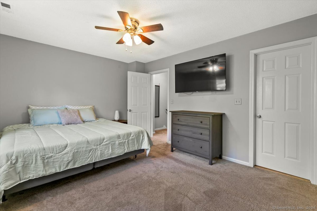 506 Woodward Avenue 13