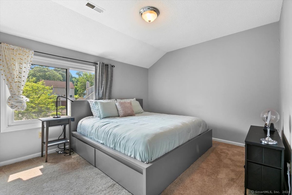 506 Woodward Avenue 13