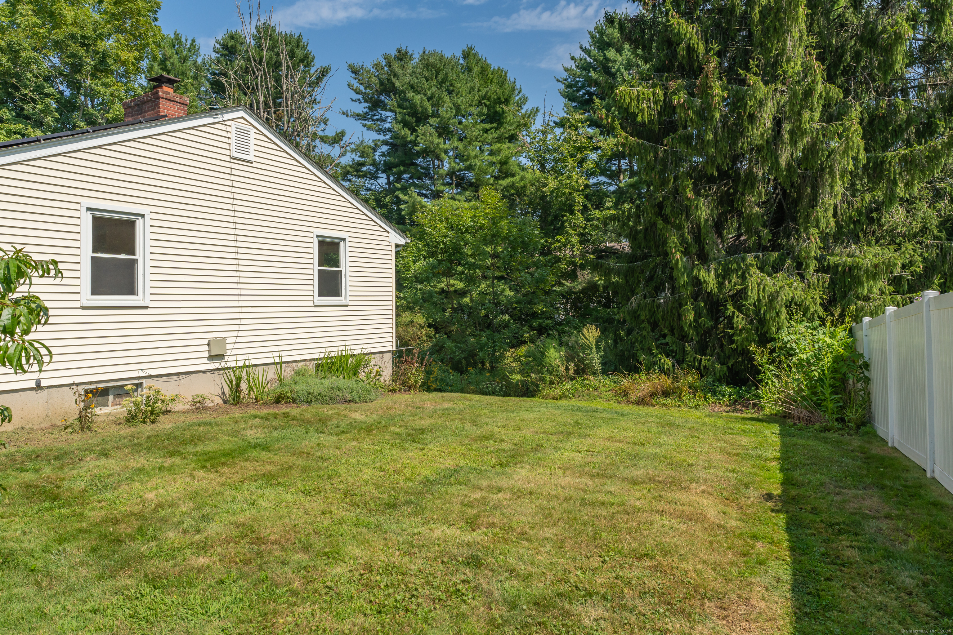 14 Mill Pond Drive