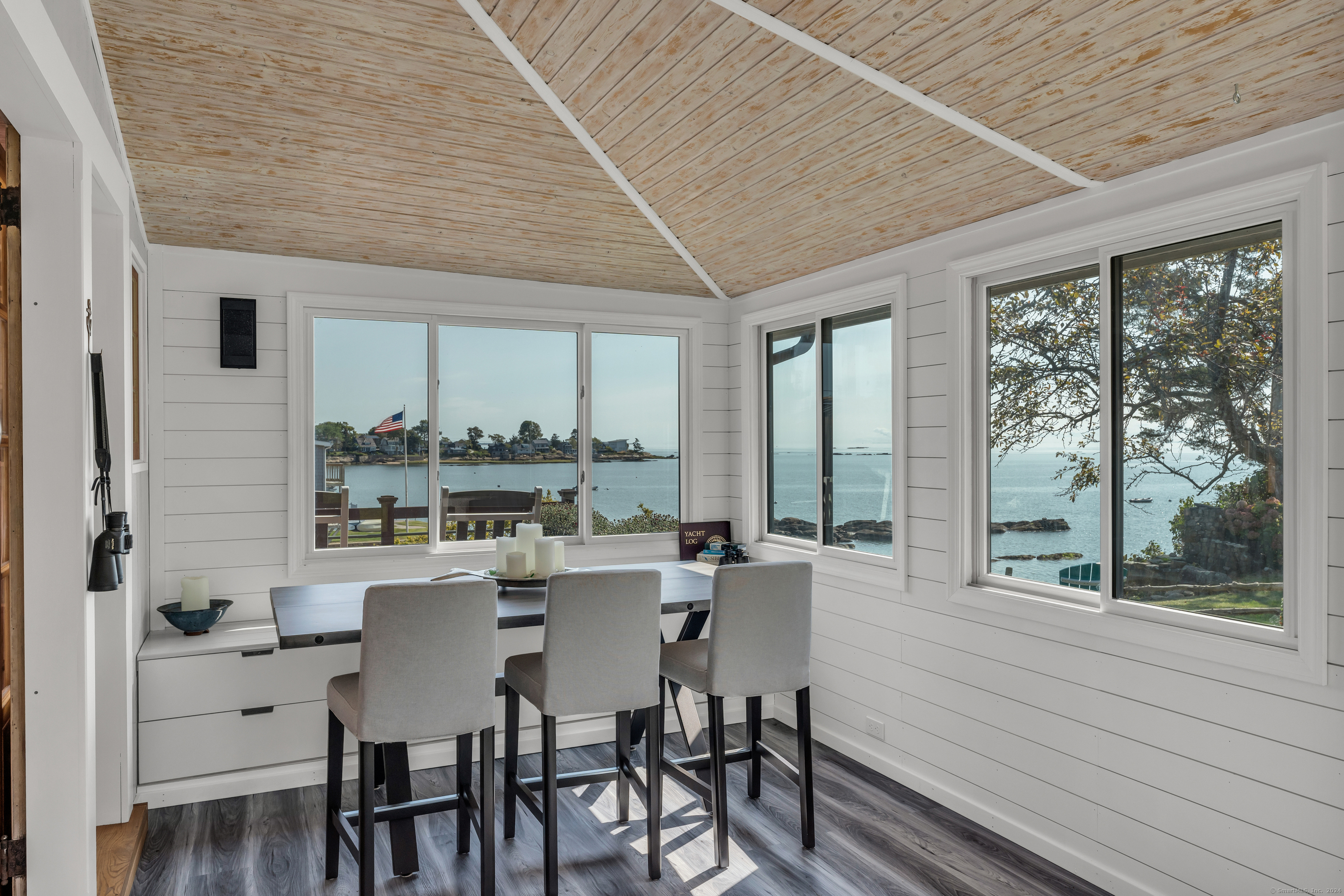 24 Indian Cove Road