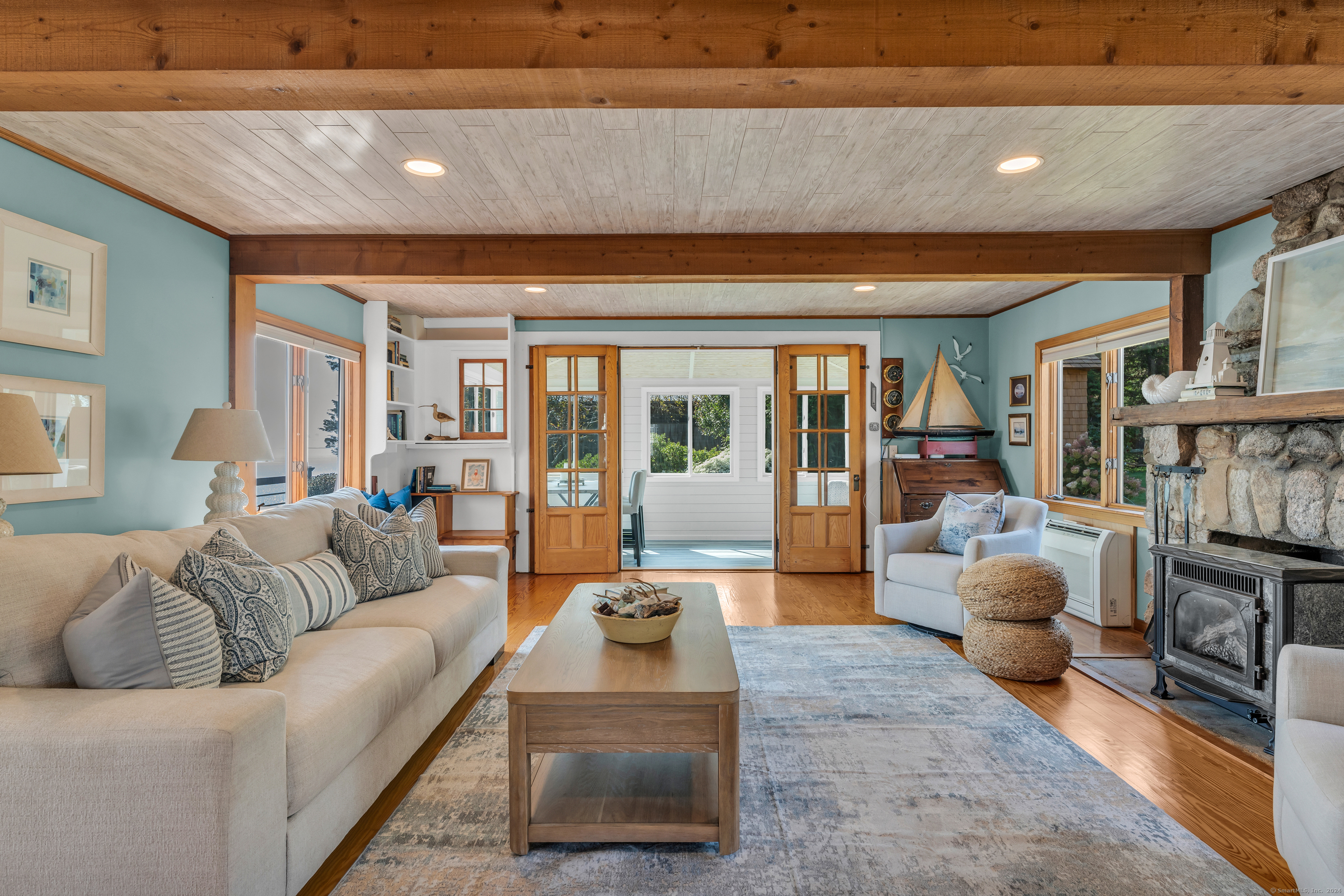 24 Indian Cove Road