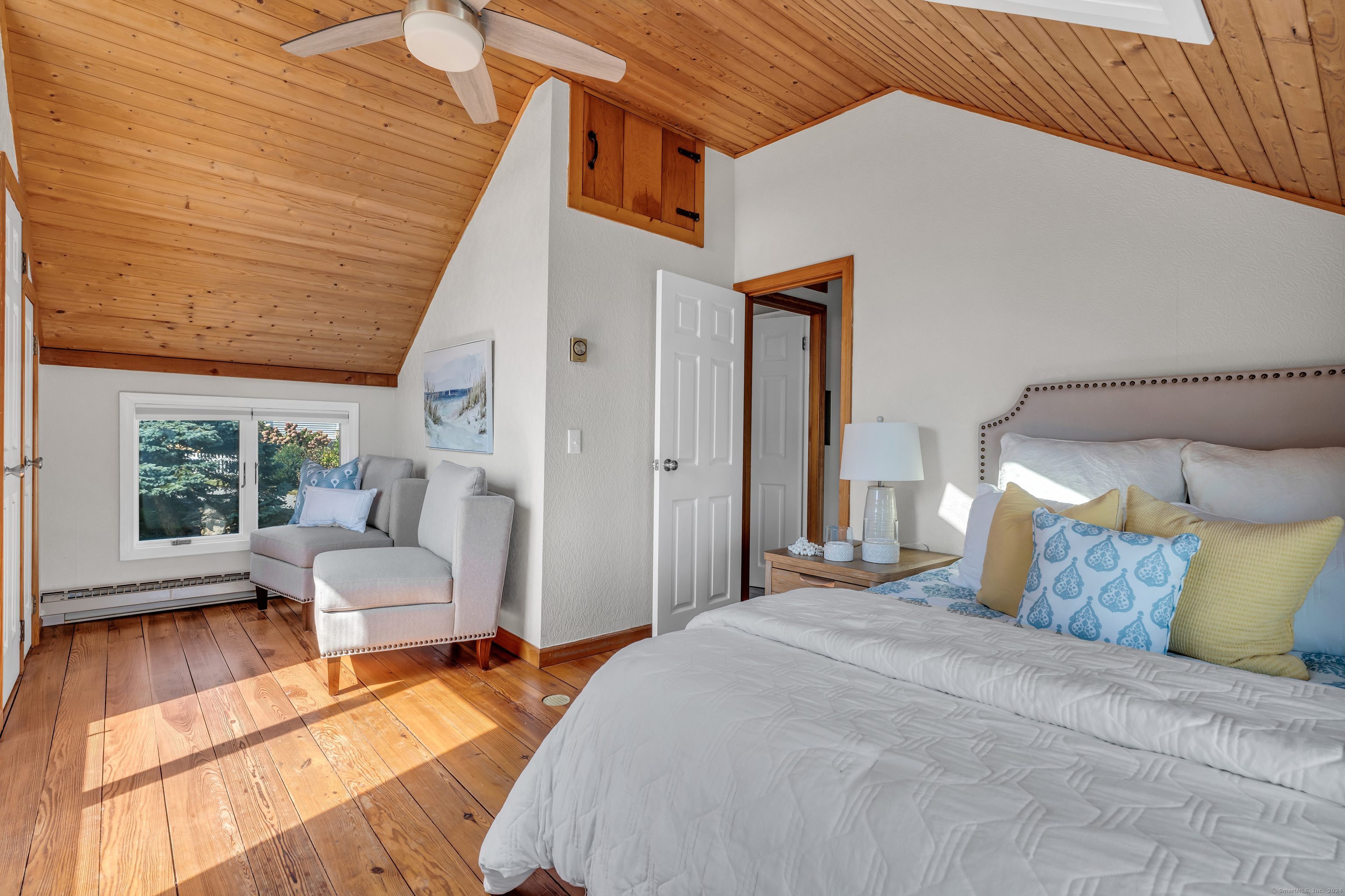 24 Indian Cove Road