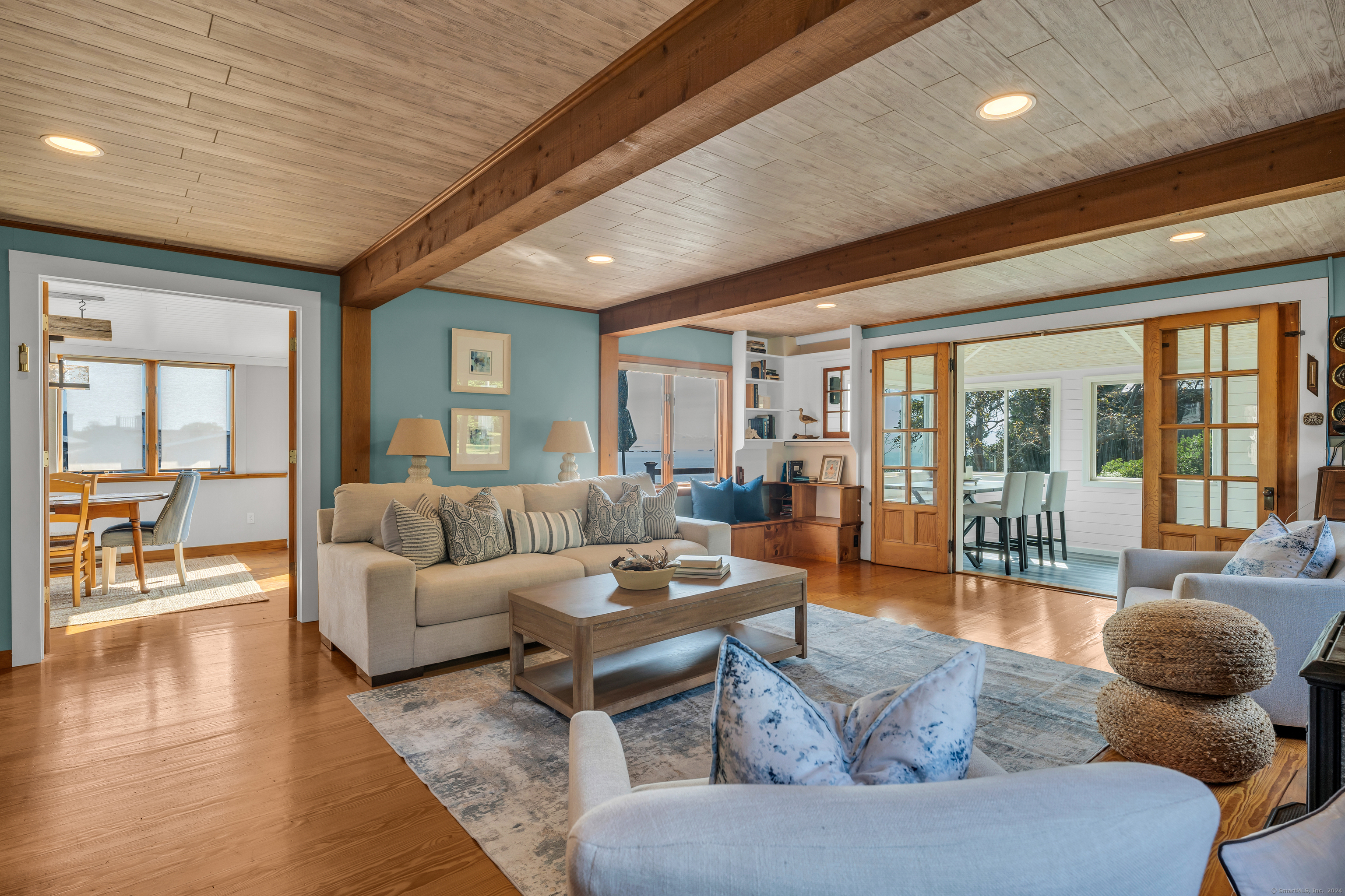 24 Indian Cove Road