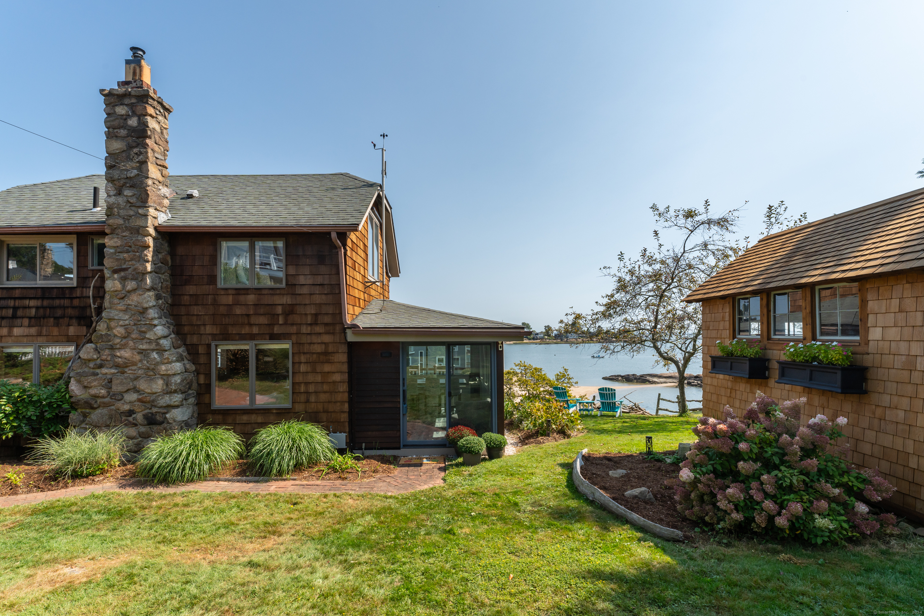 24 Indian Cove Road