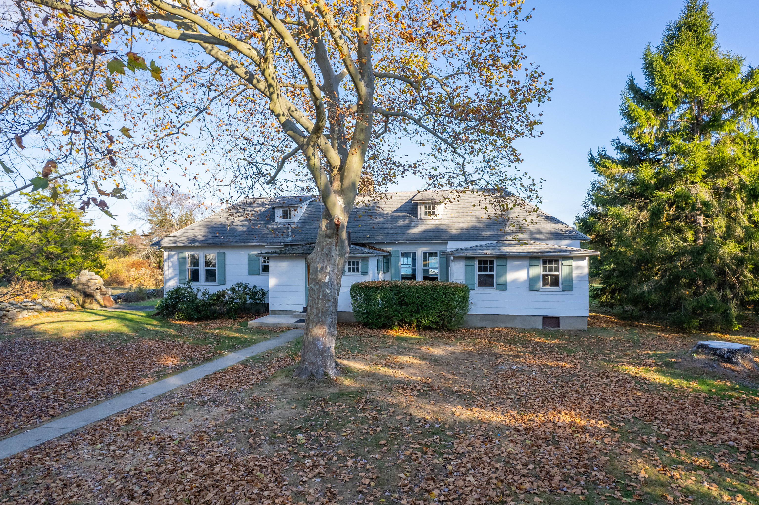 185 West Lane