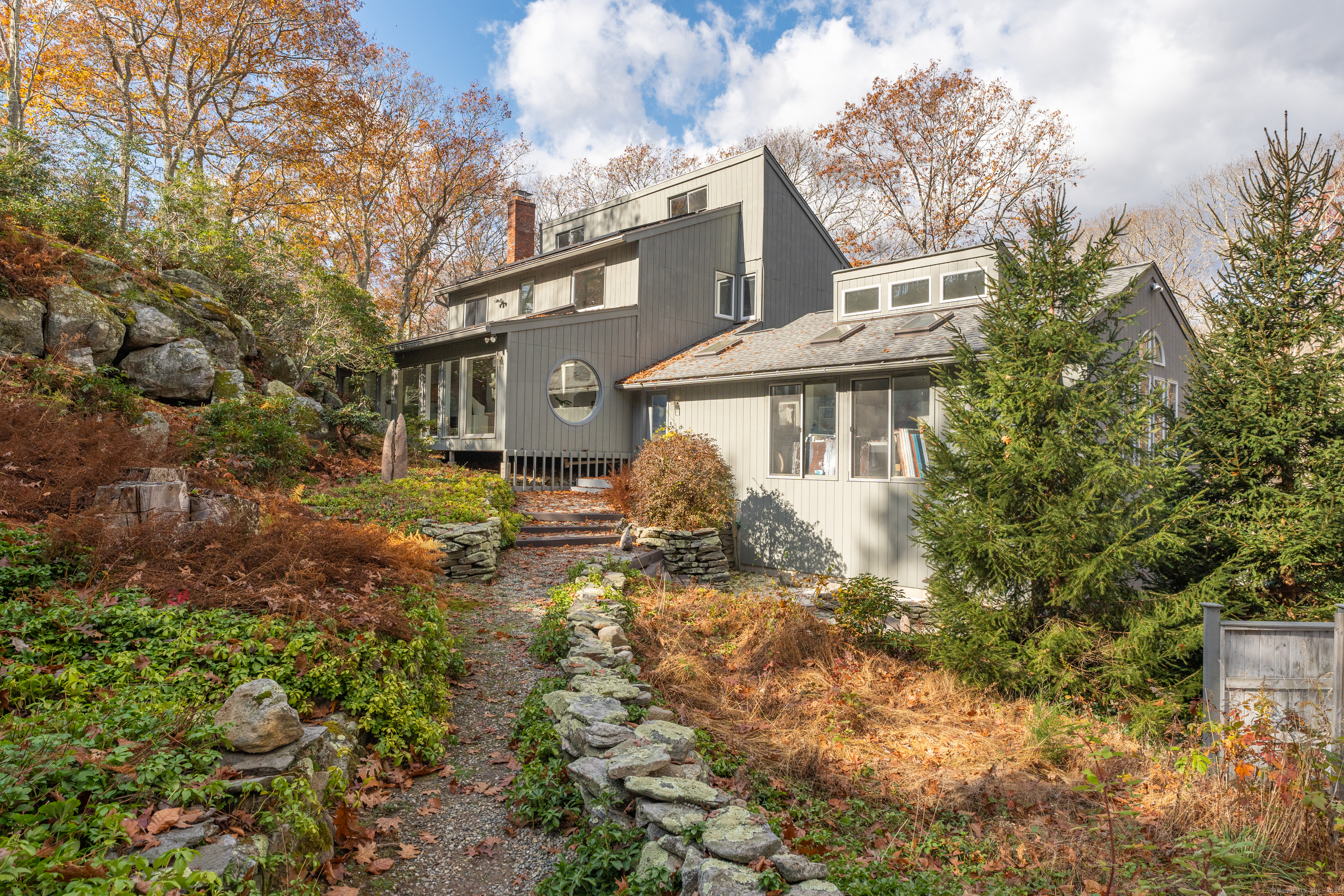 9 Hemlock Hill Road