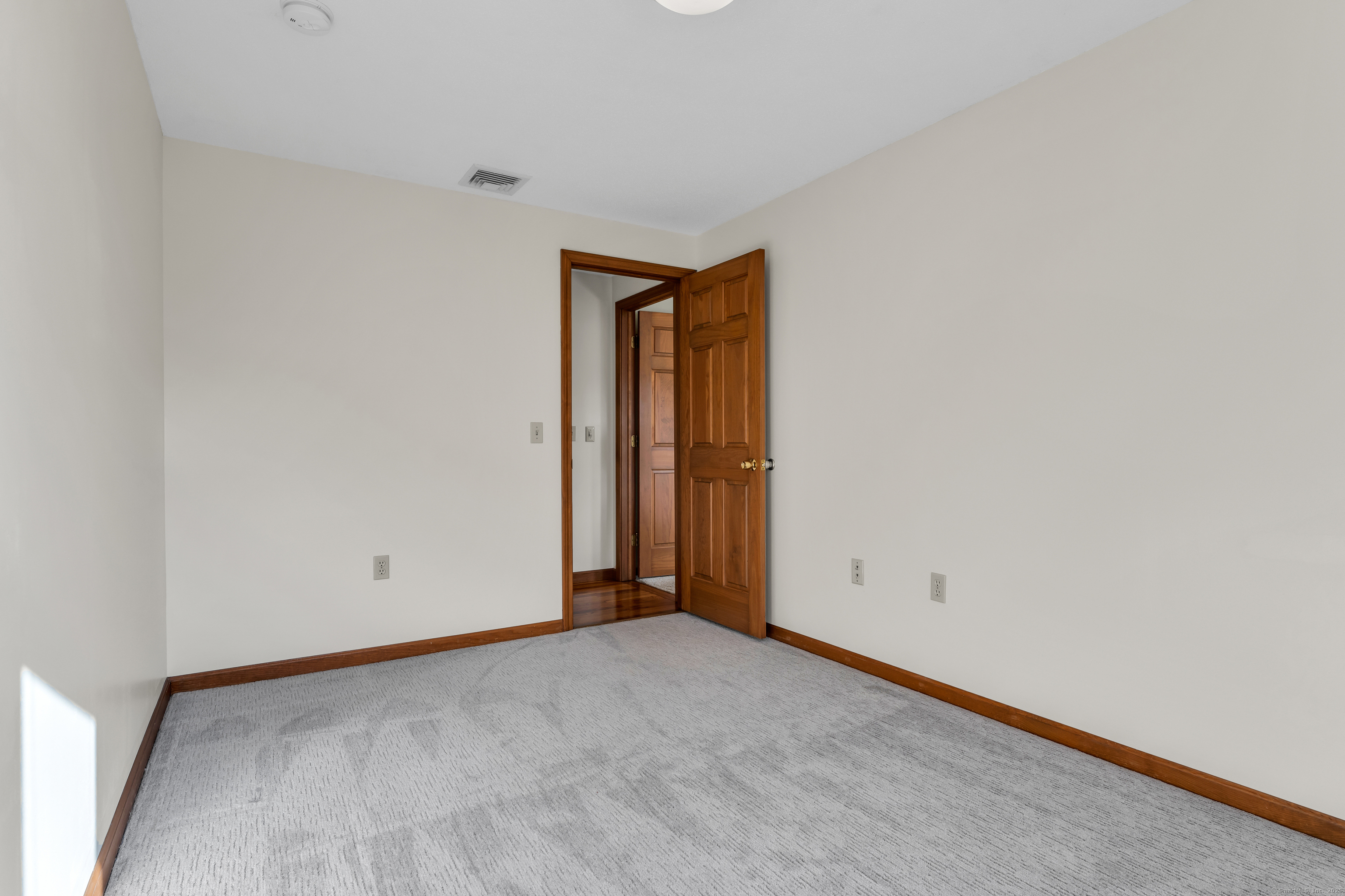 39 Buttonball Lane
