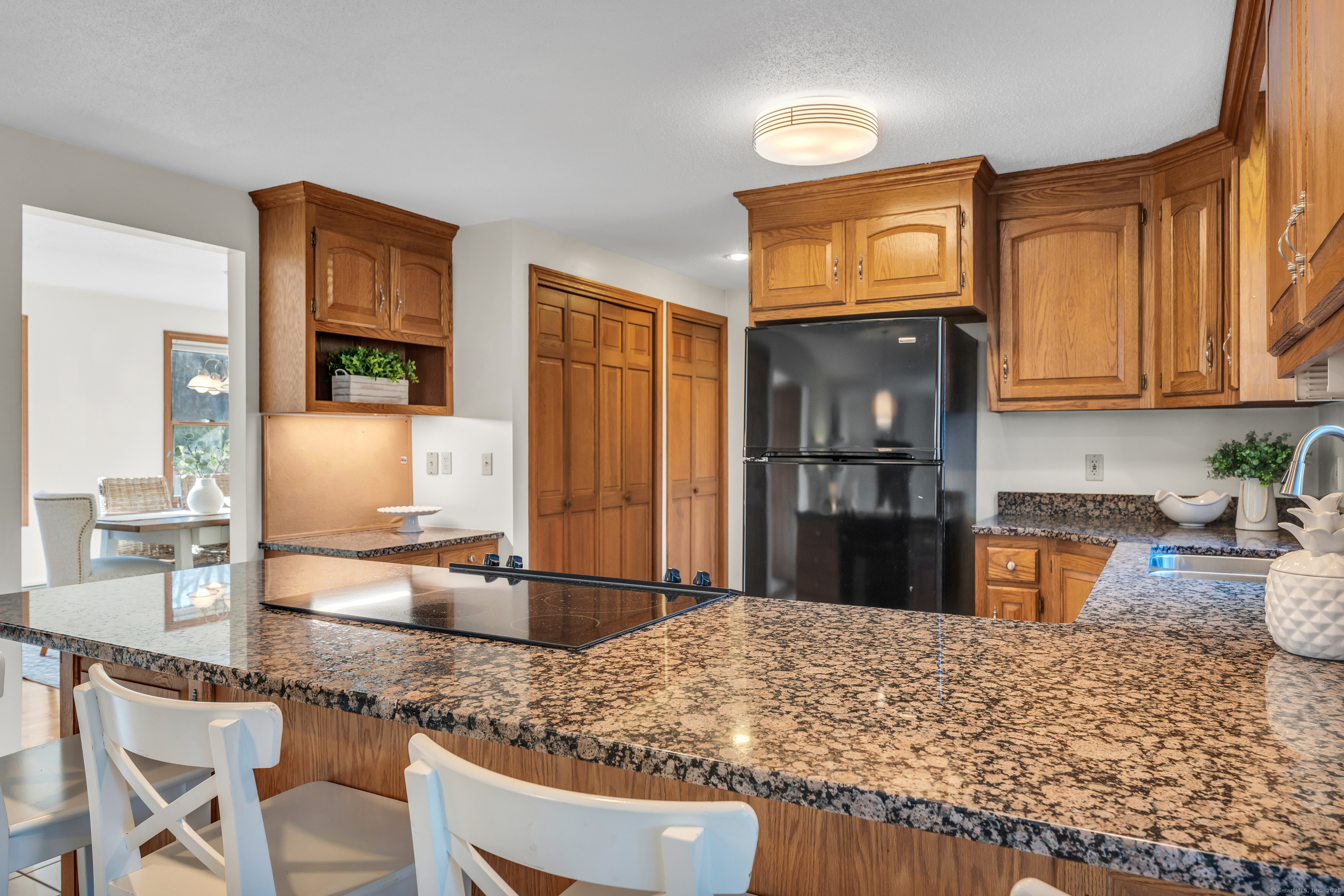 39 Buttonball Lane