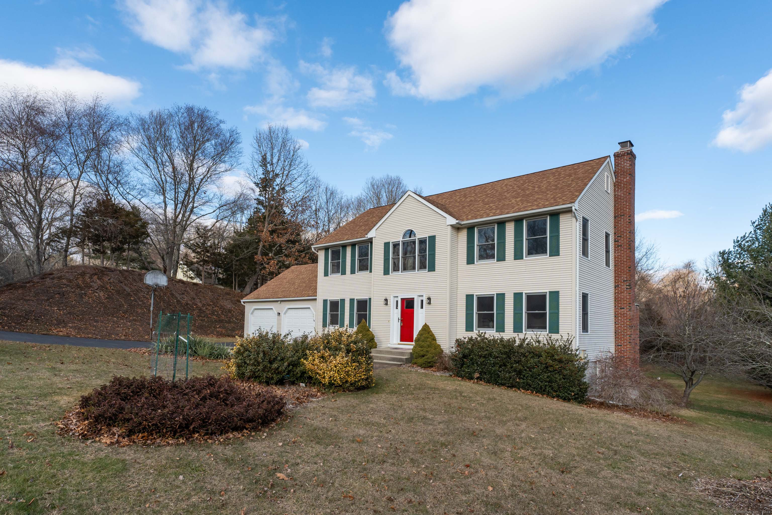 39 Buttonball Lane