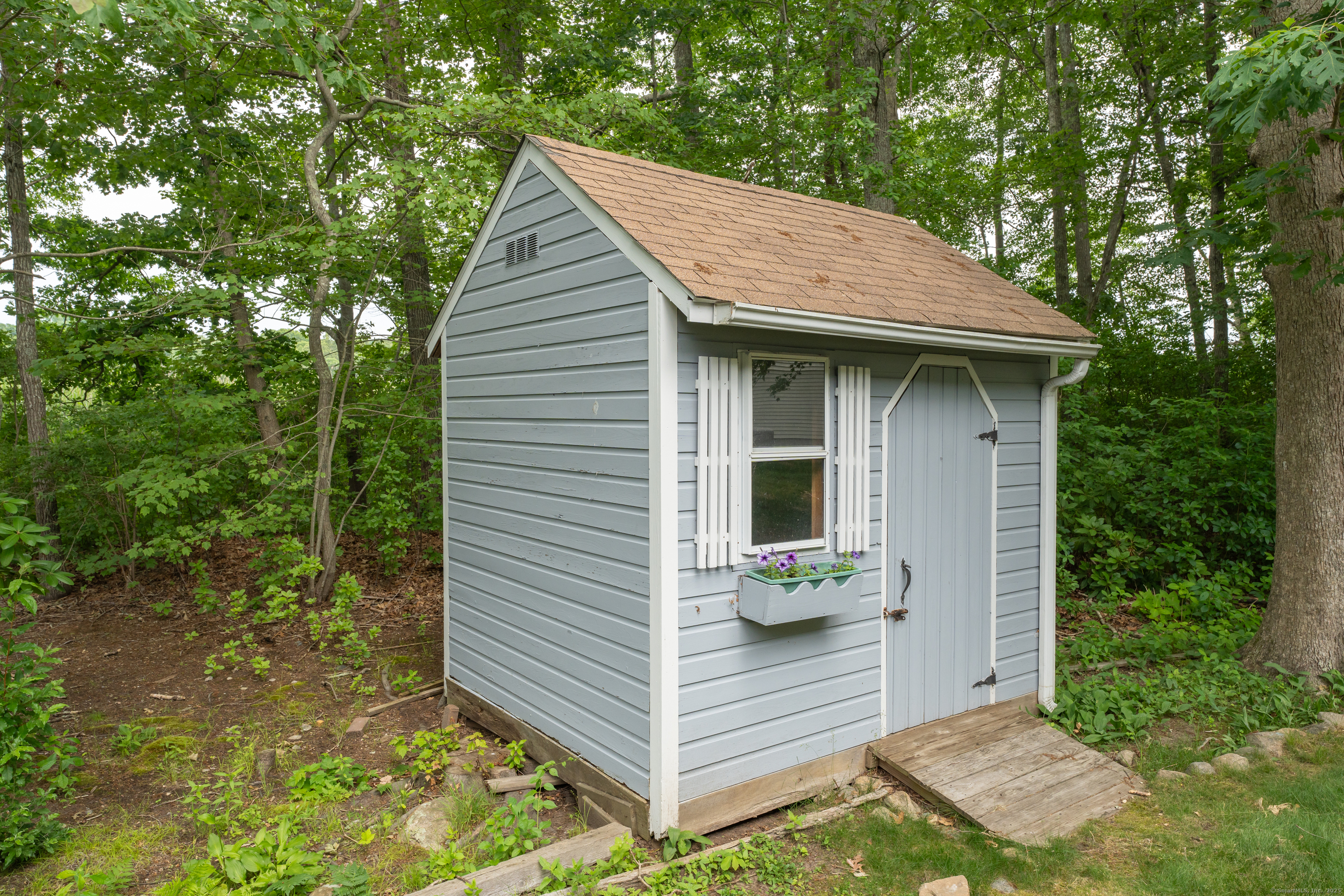 9 Sterling Drive 9