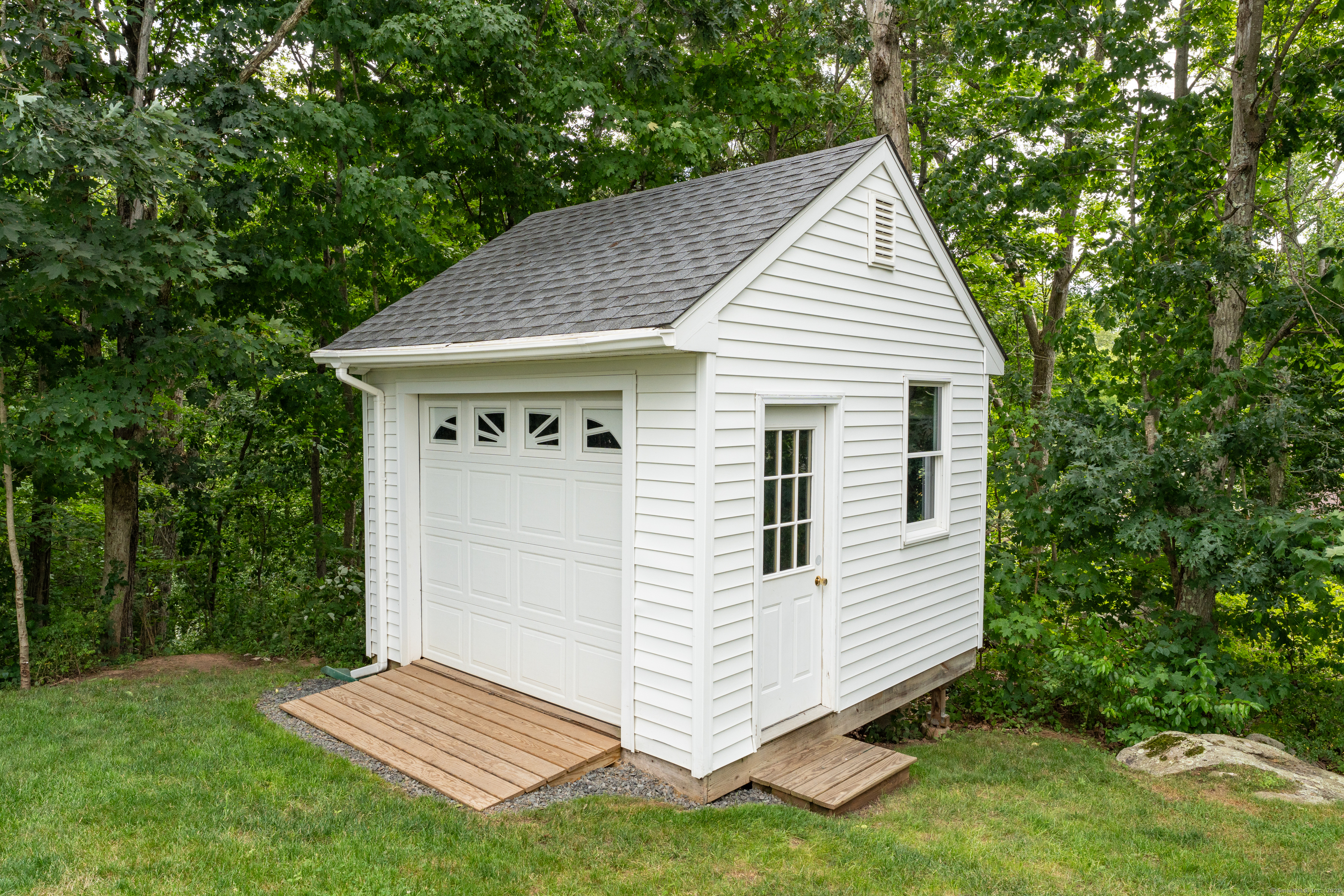 3 Ashman Court