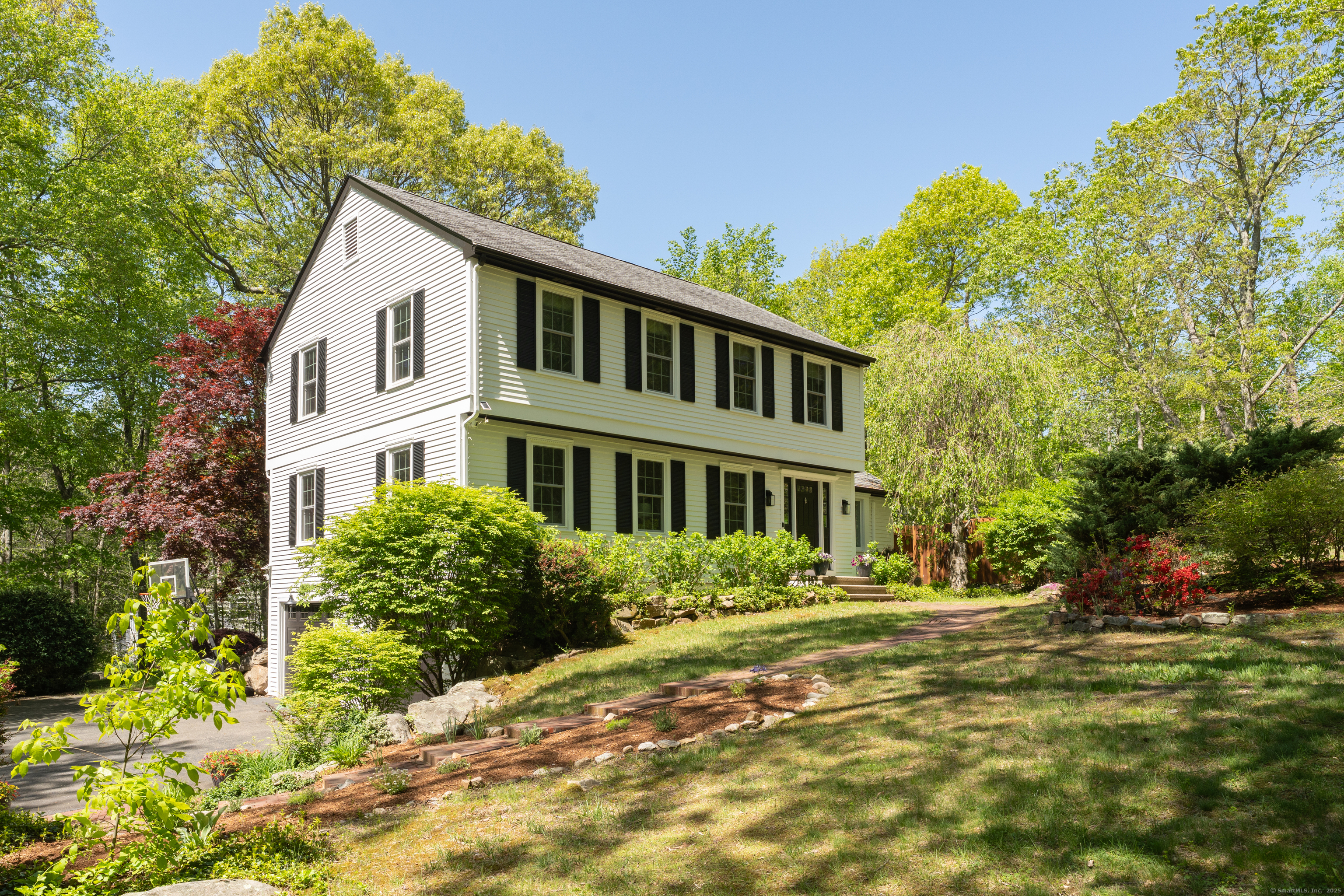 4 Sheffield Lane