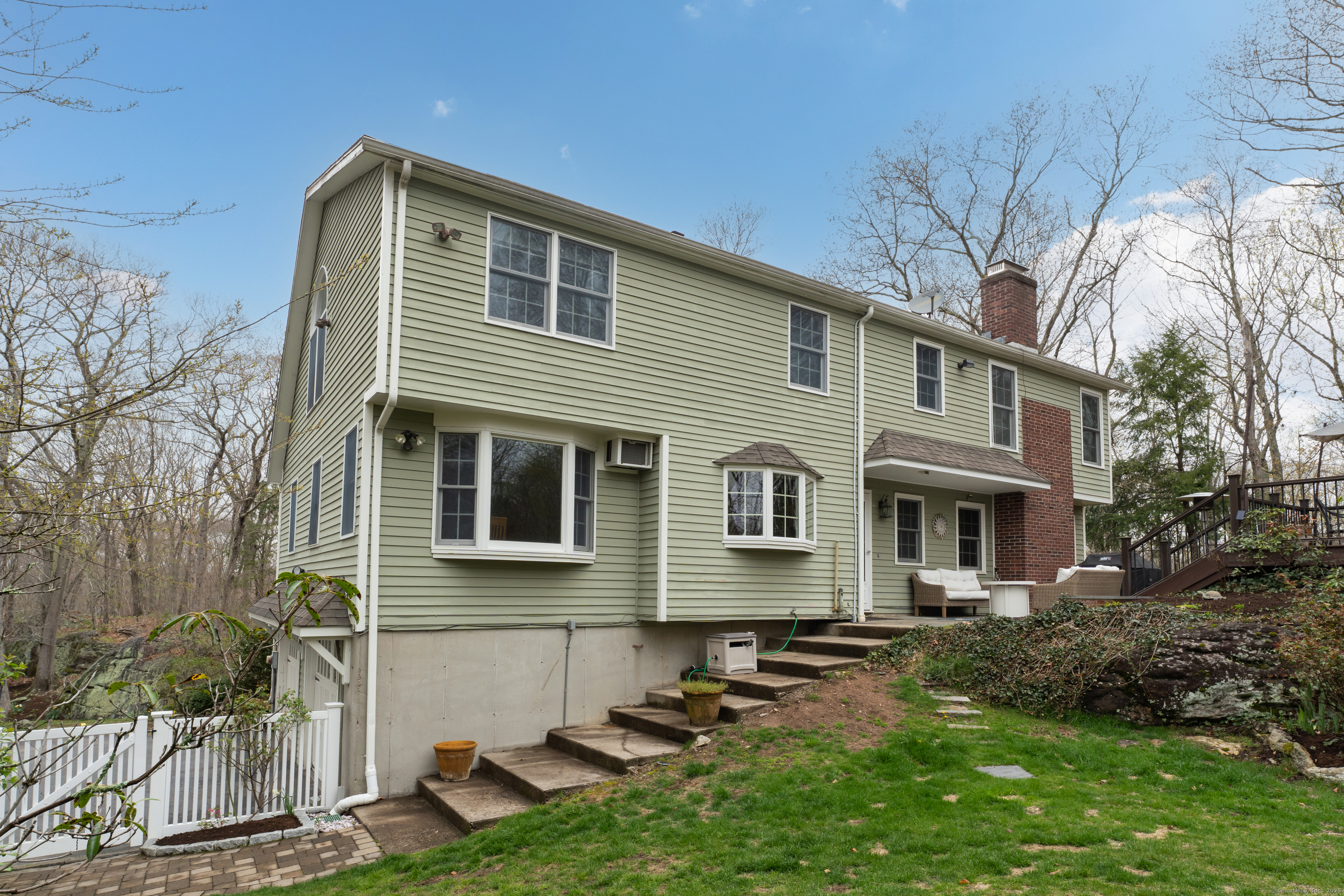 60 Ledgeview Lane