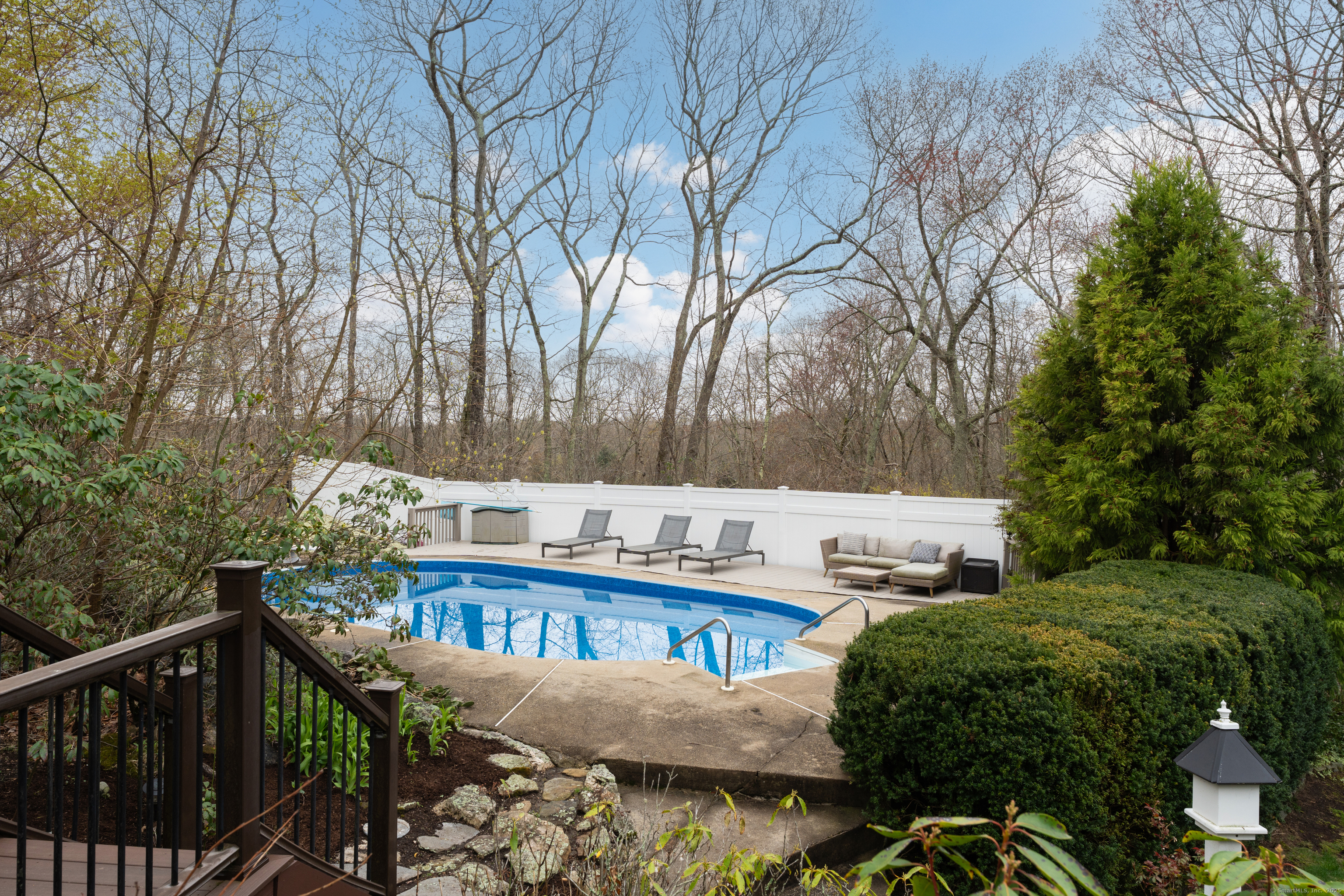 60 Ledgeview Lane