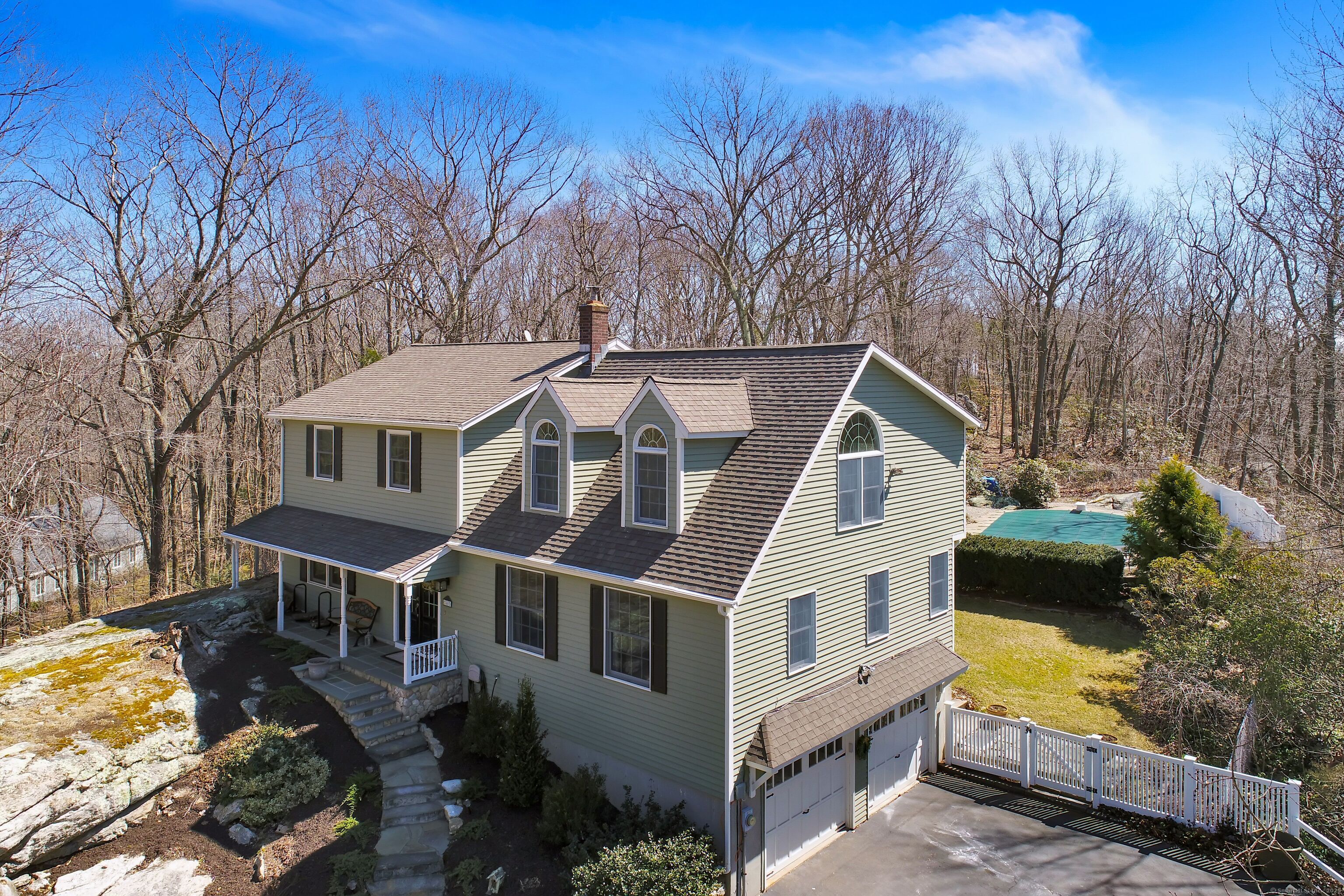 60 Ledgeview Lane