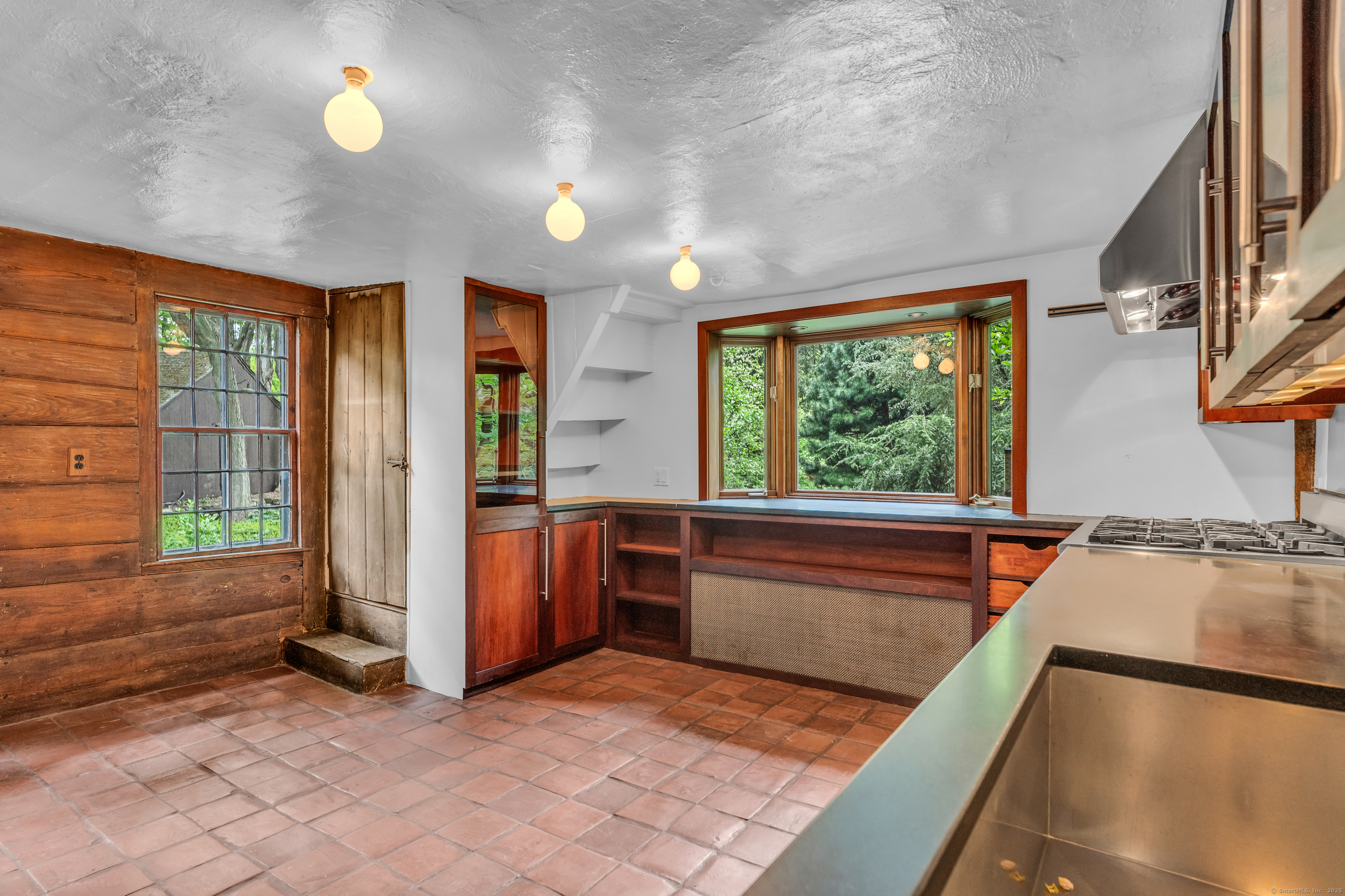 804 Forest Road