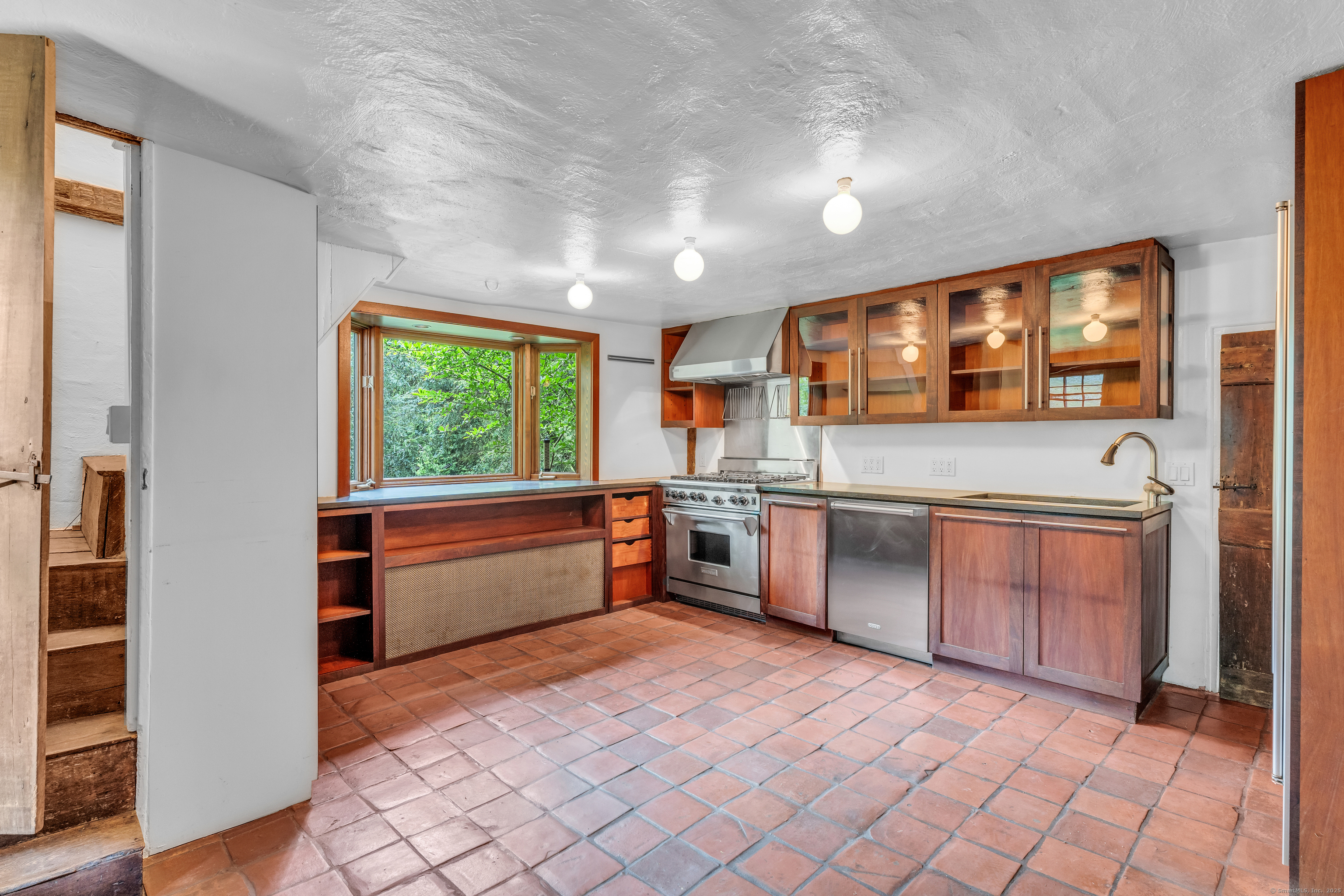 804 Forest Road