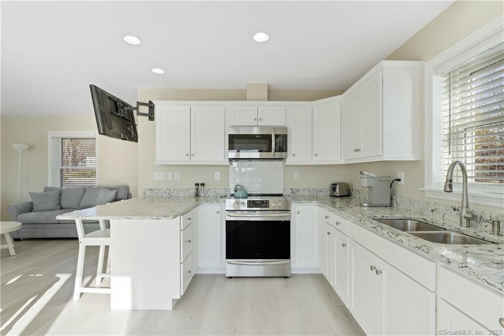 94 Great Harbor Road