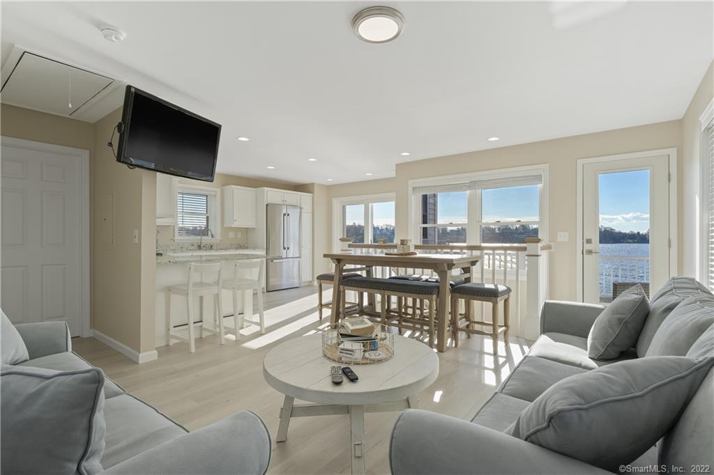 94 Great Harbor Road