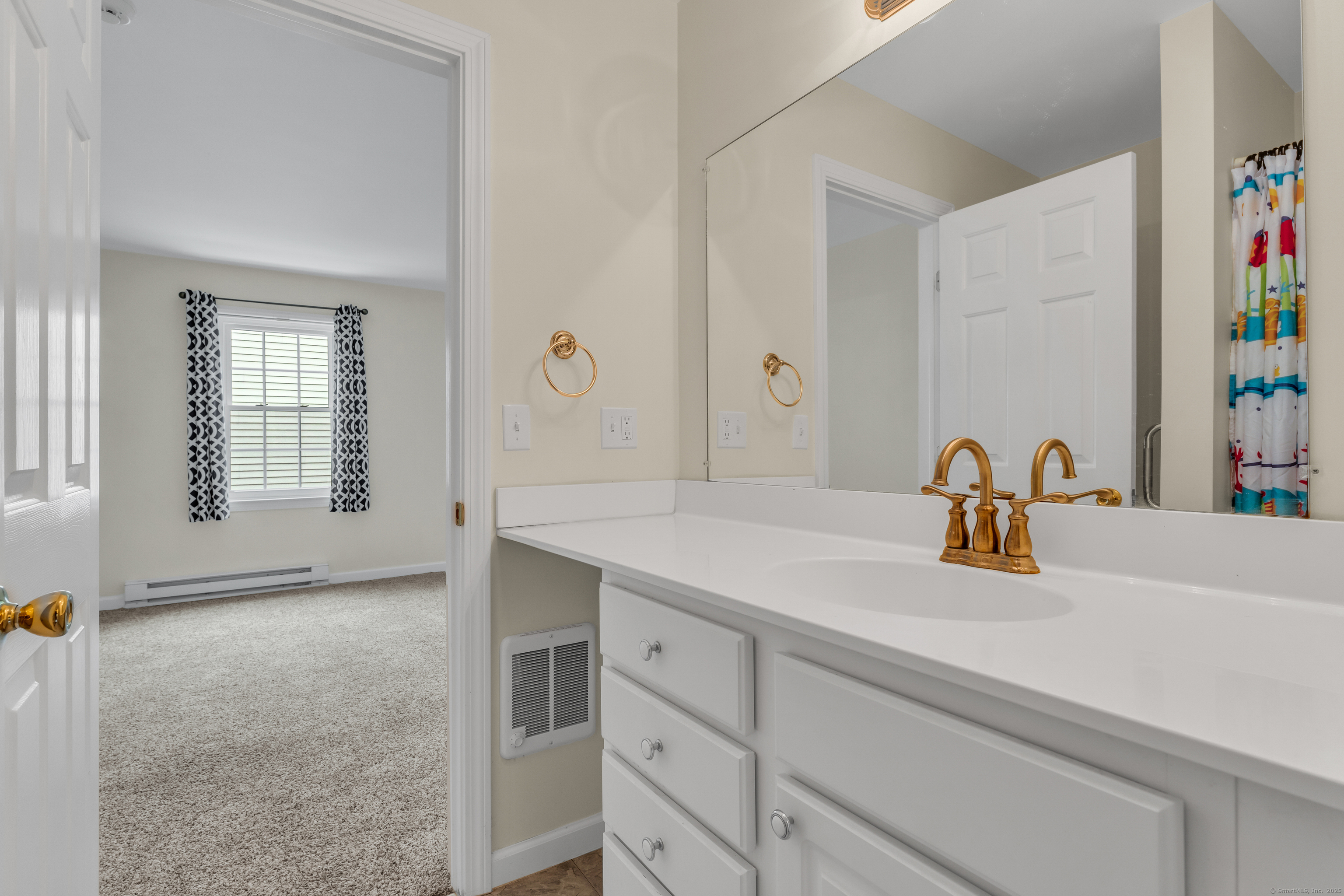 4 Founders Village 4