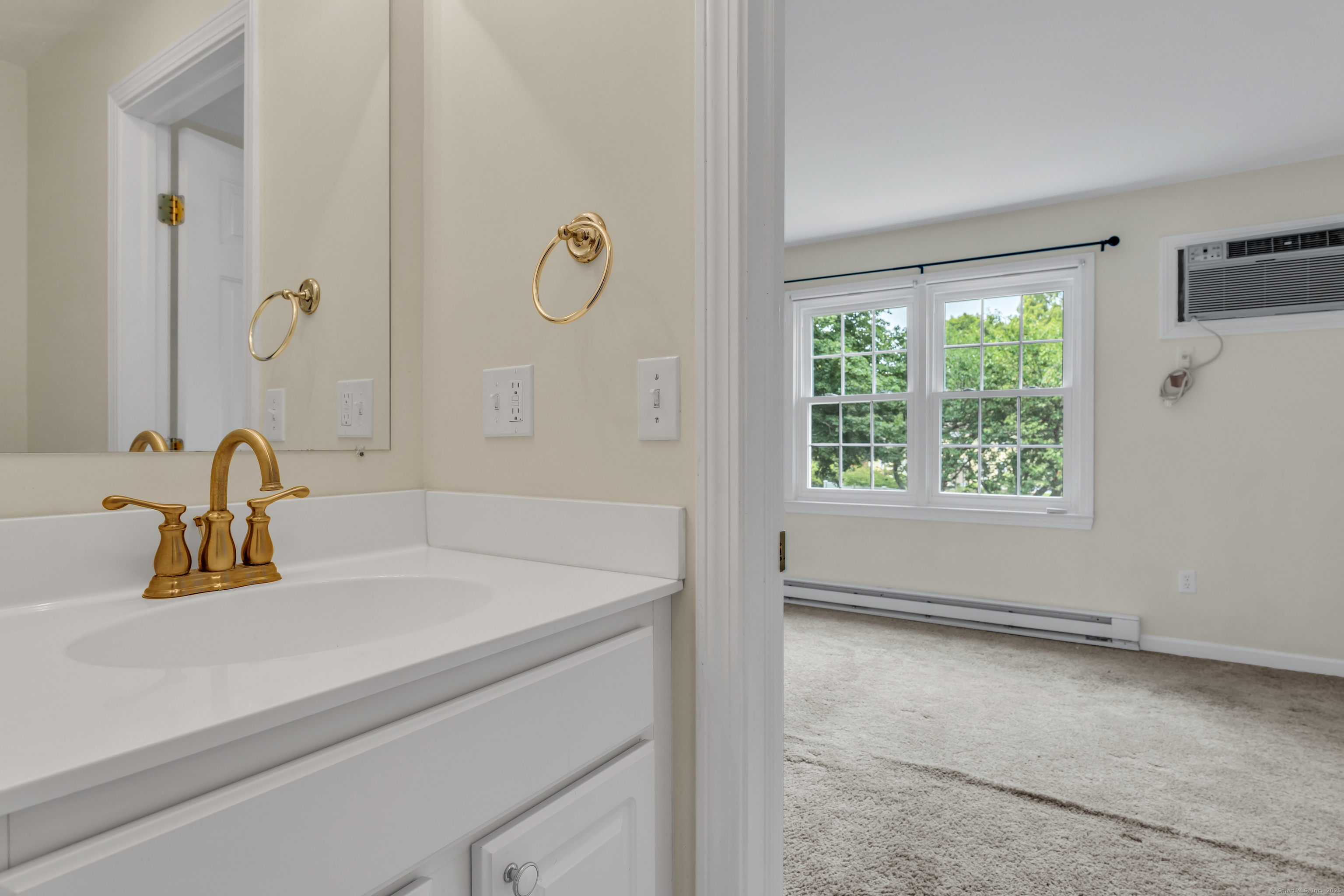 4 Founders Village 4