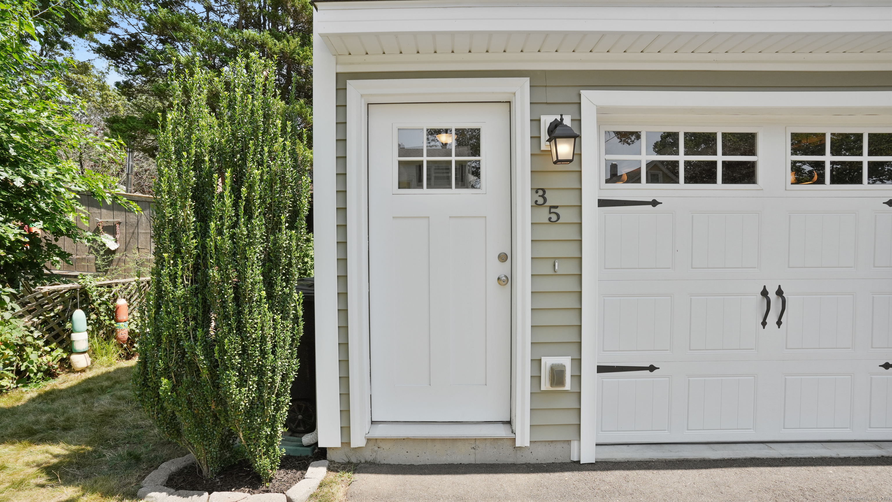 35 Beechwood Avenue
