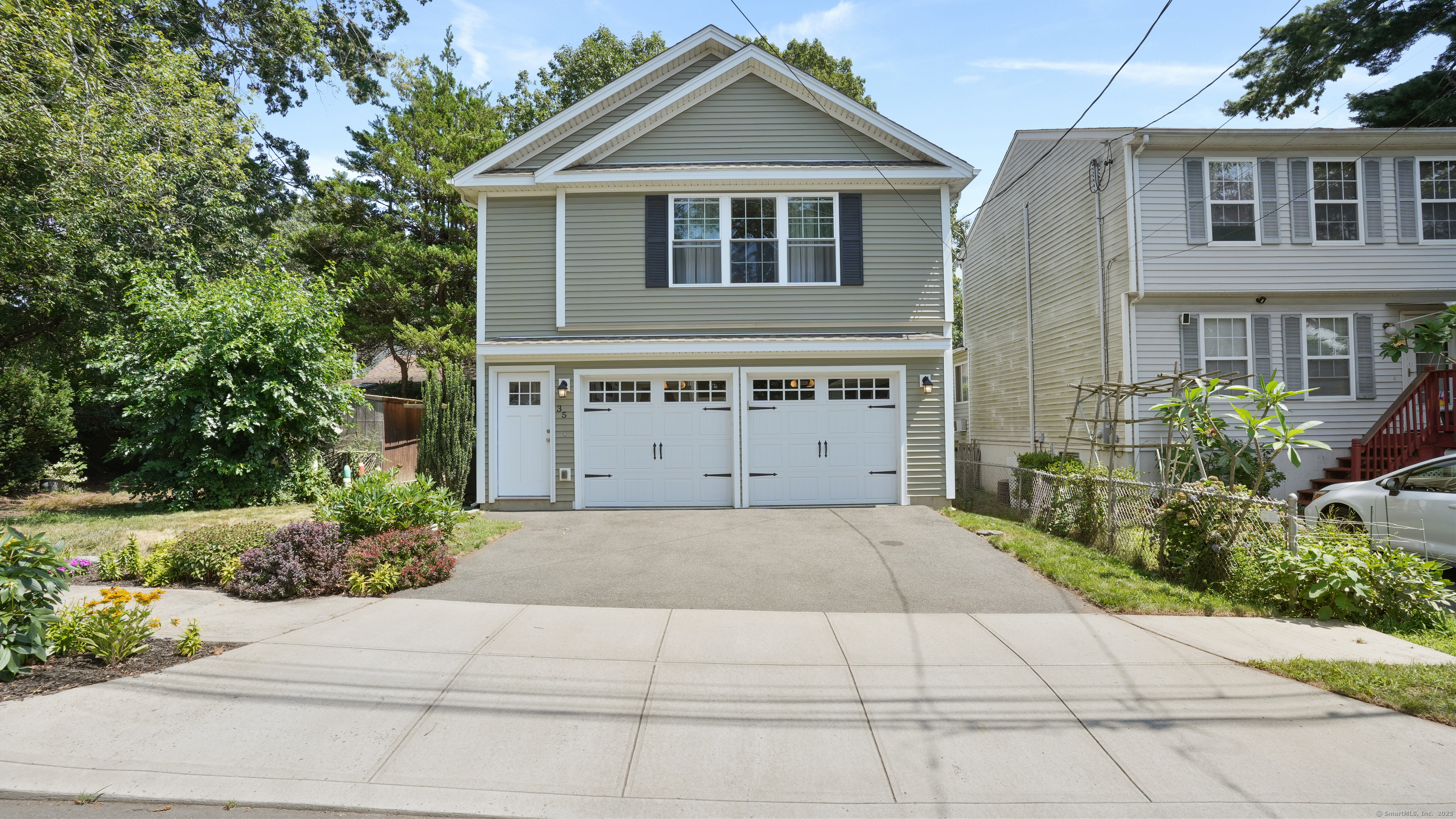 35 Beechwood Avenue