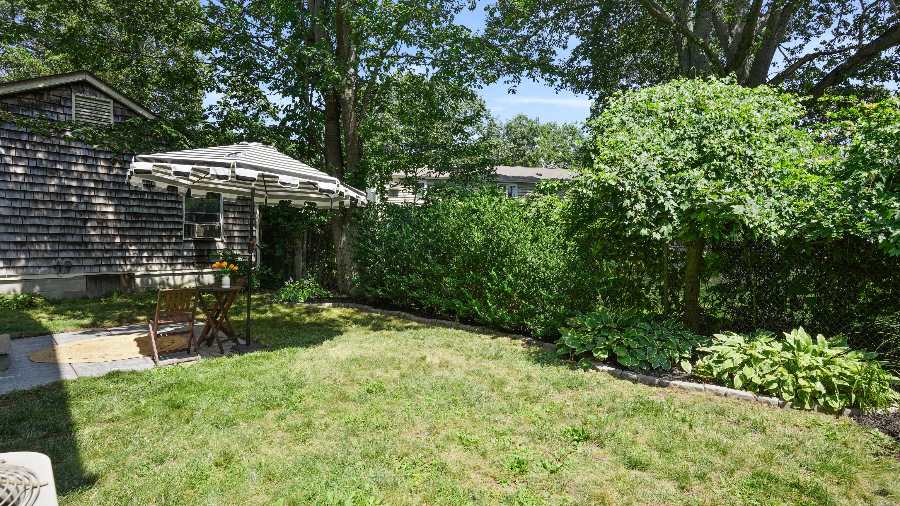 35 Beechwood Avenue