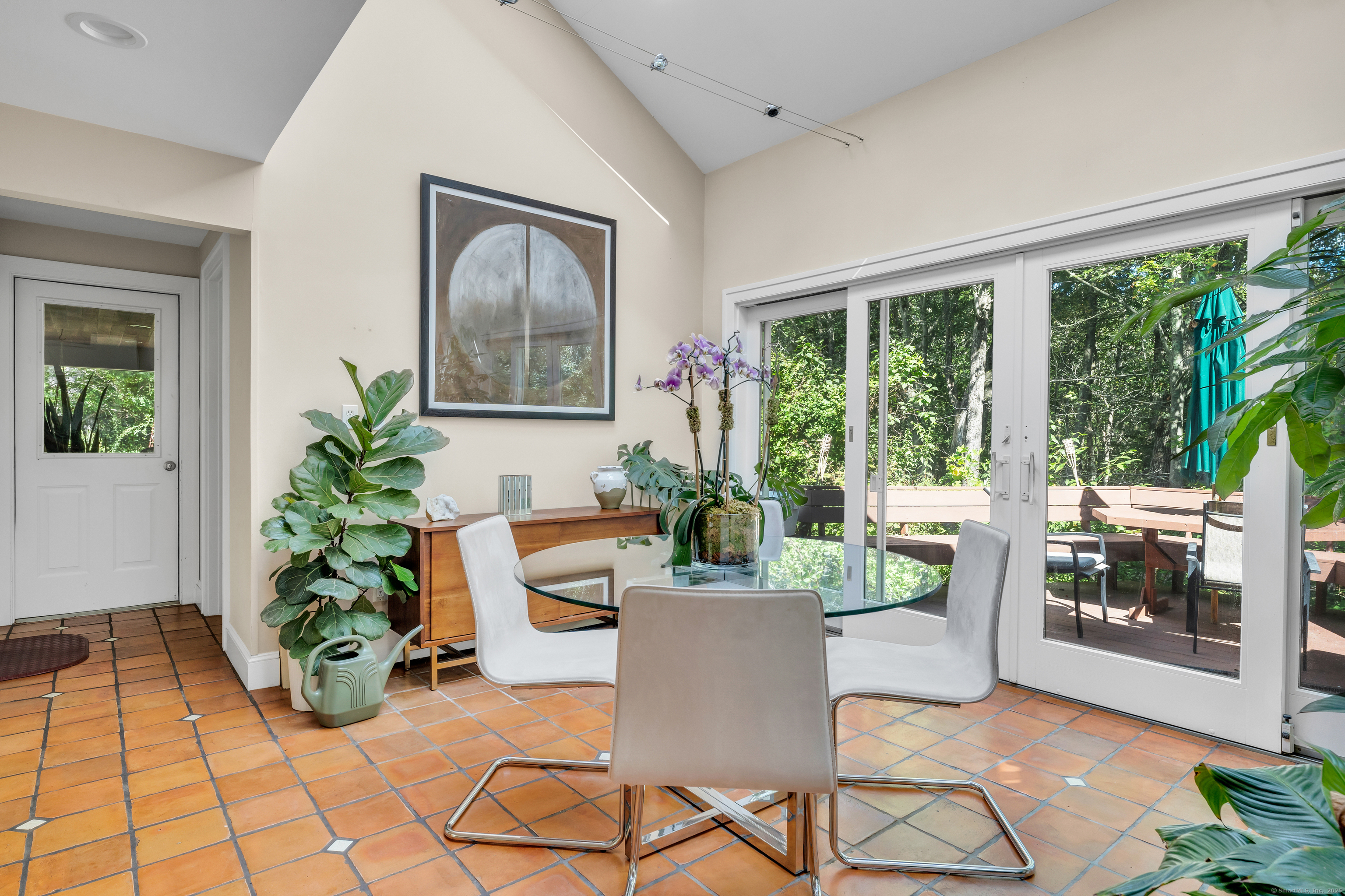 221 Northwood Drive