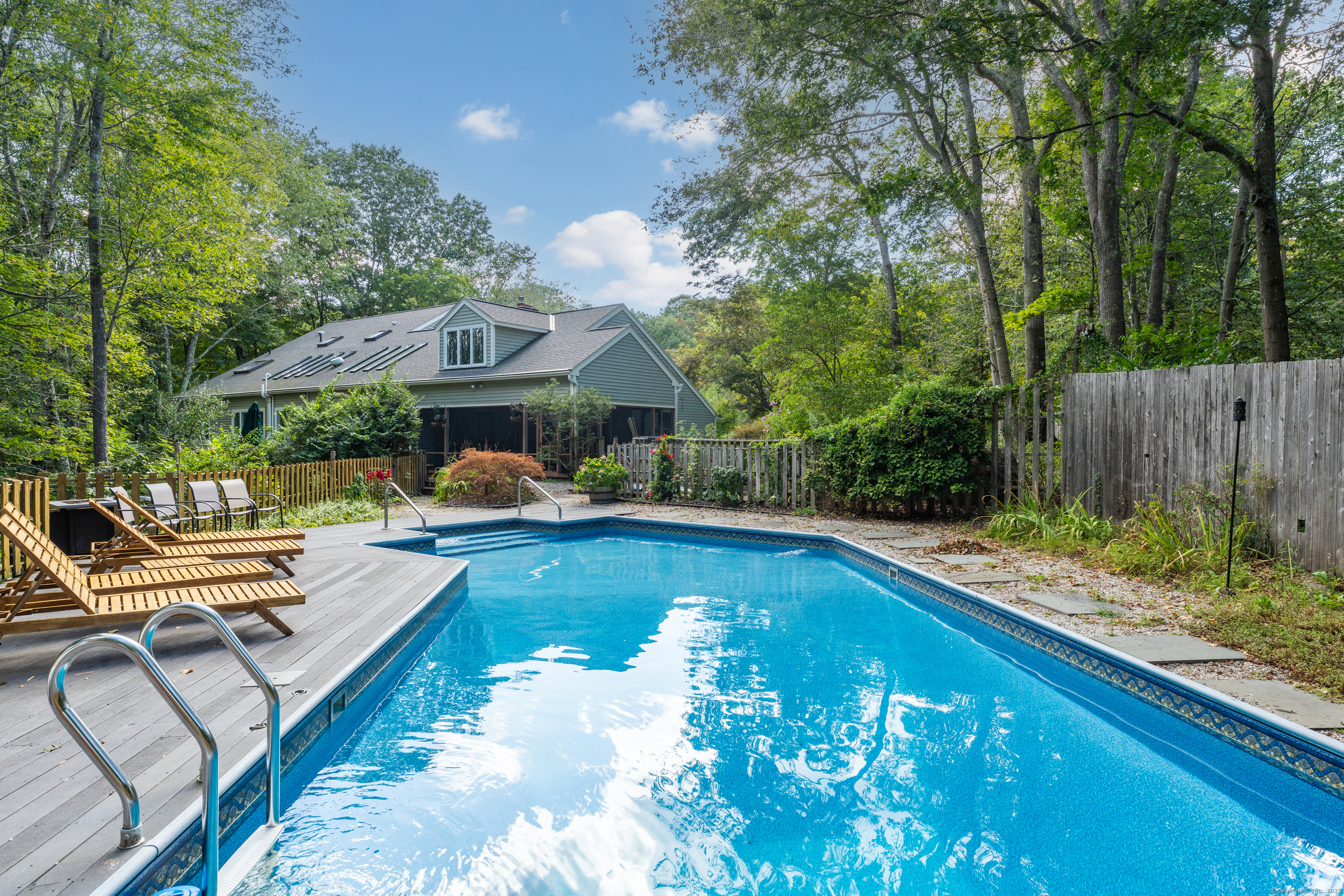 221 Northwood Drive