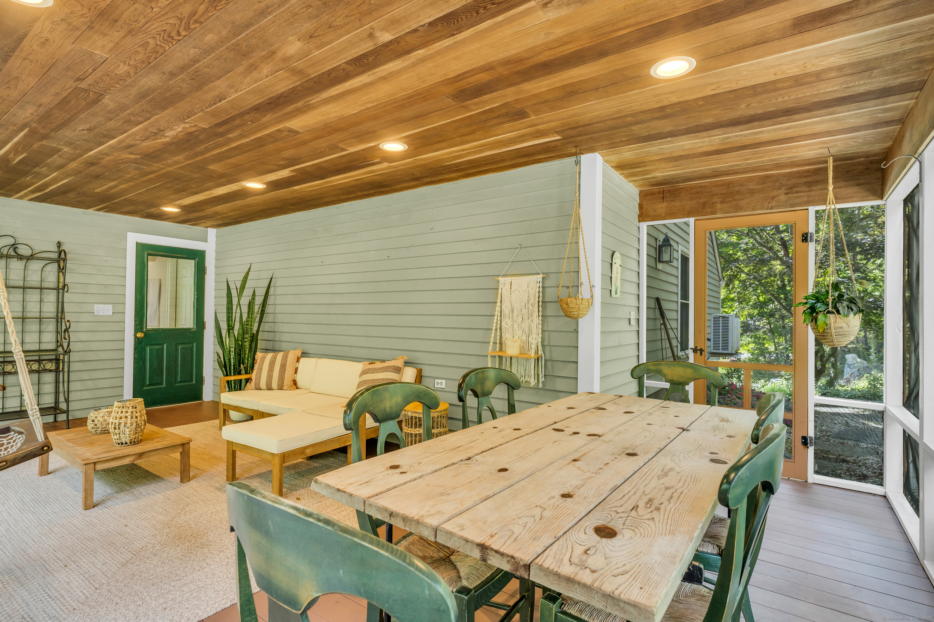 221 Northwood Drive