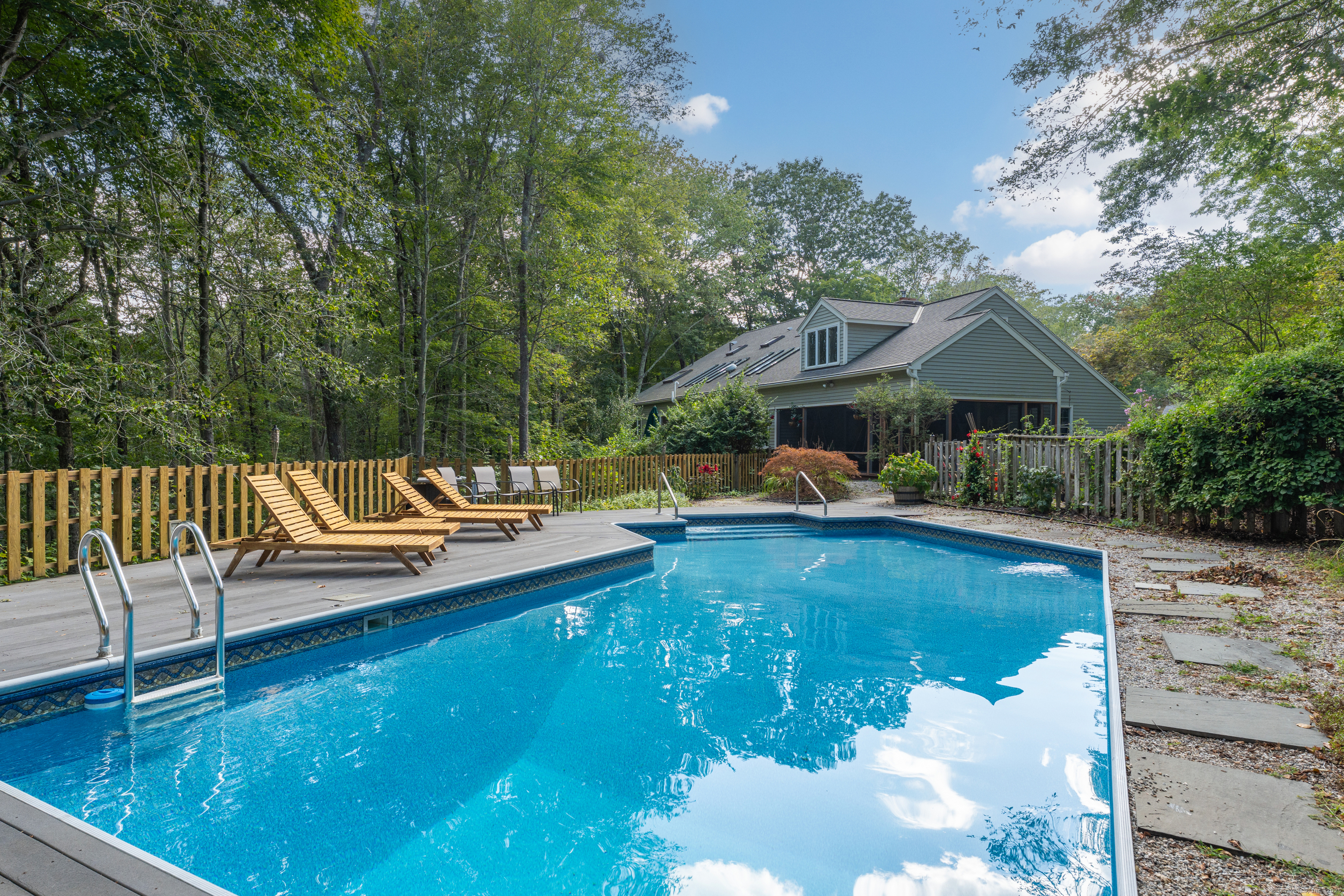 221 Northwood Drive