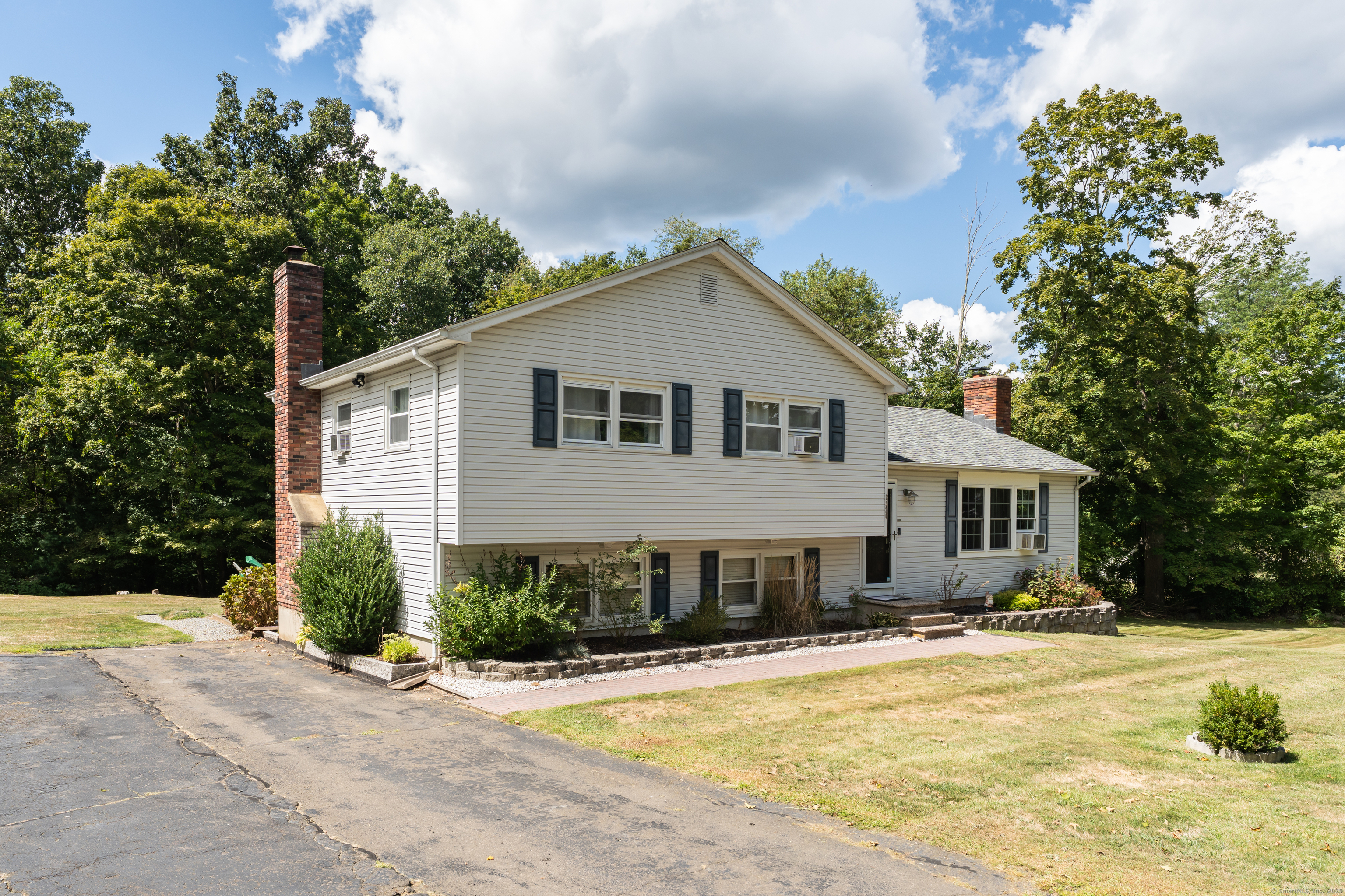 2320 Long Hill Road