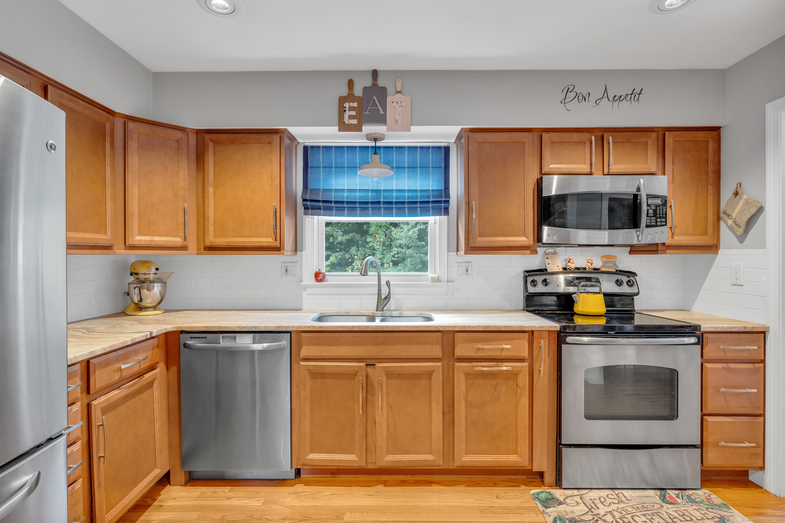 2320 Long Hill Road