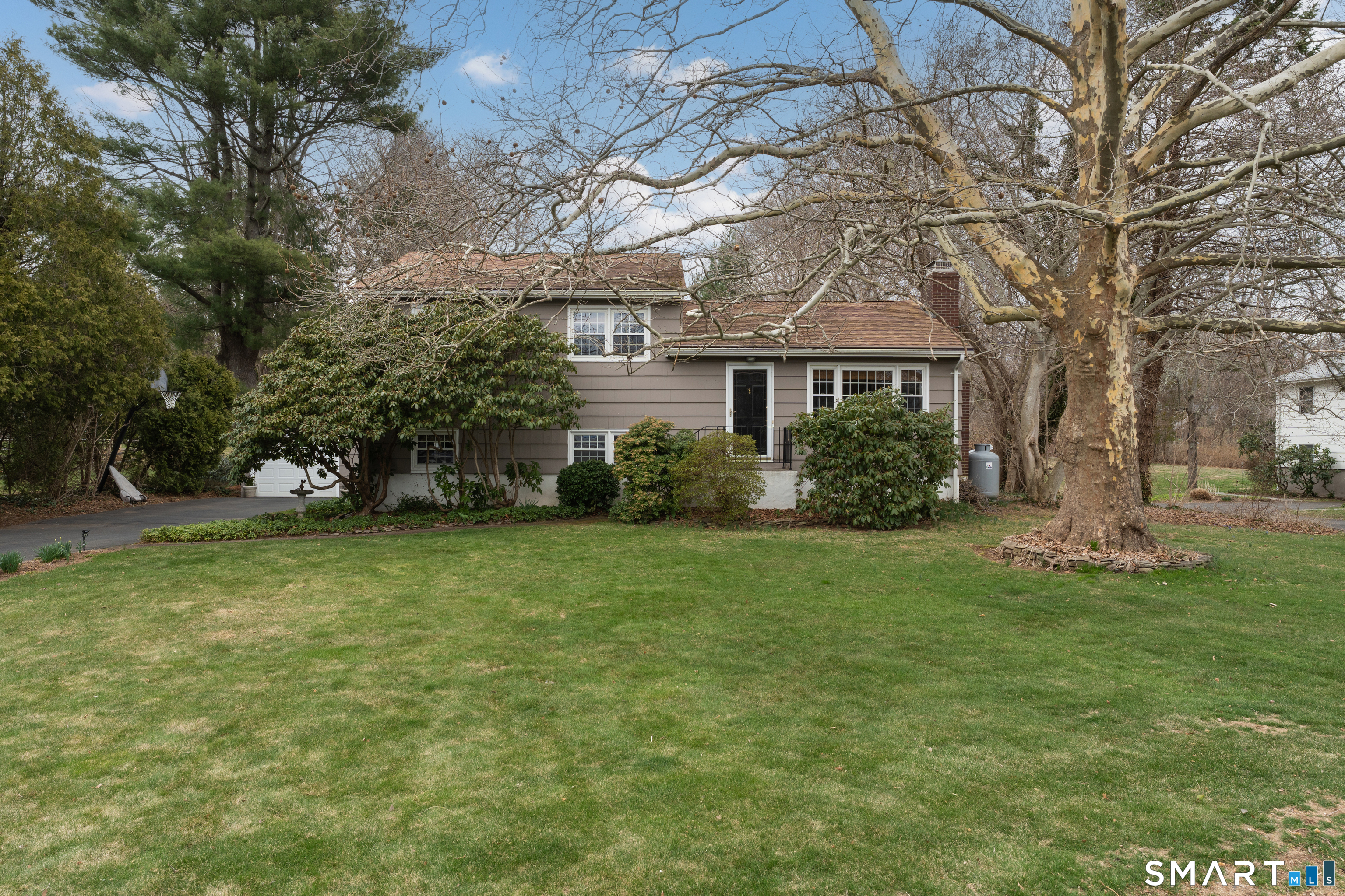 82 Raymond Road