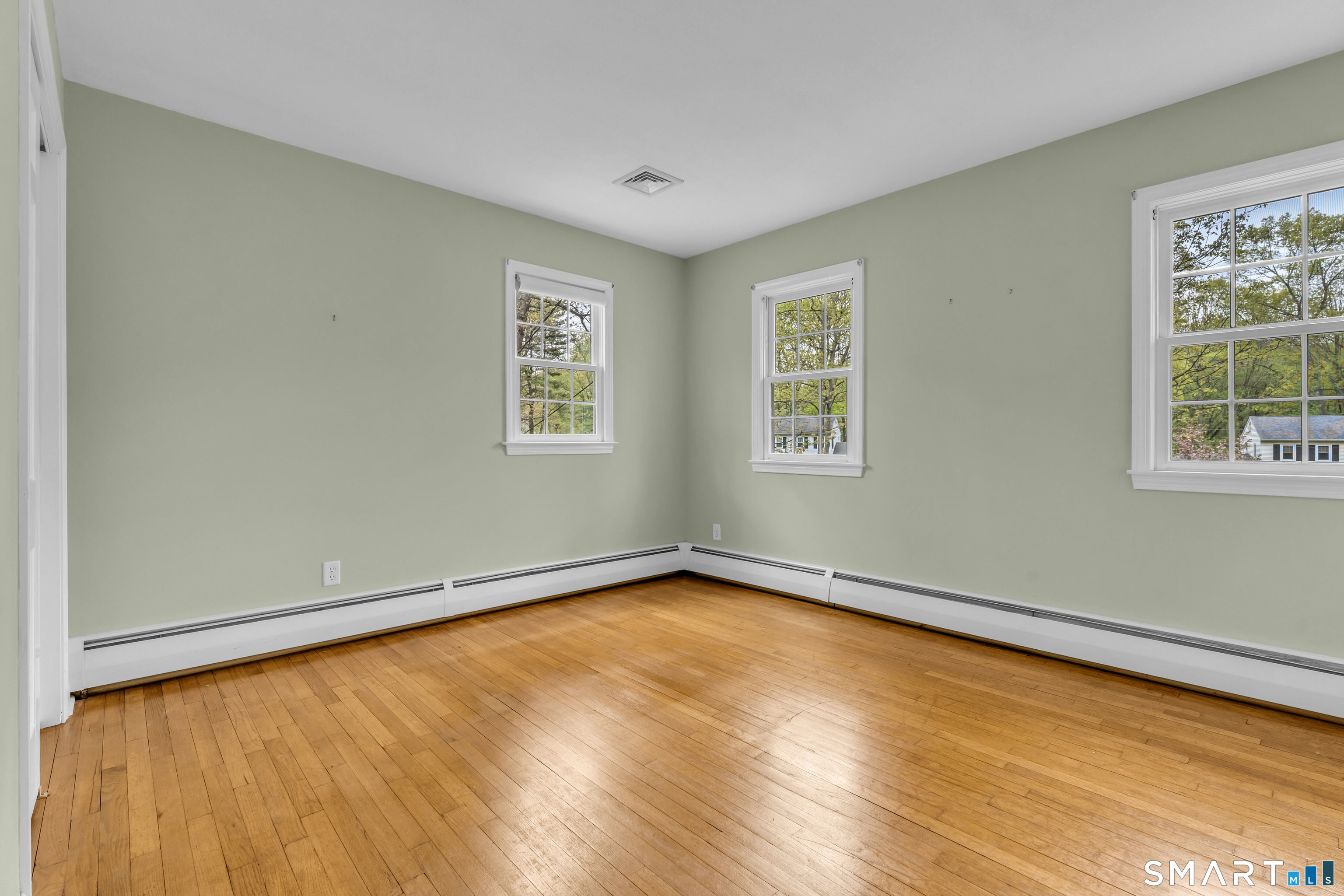 200 Whitethorn Drive