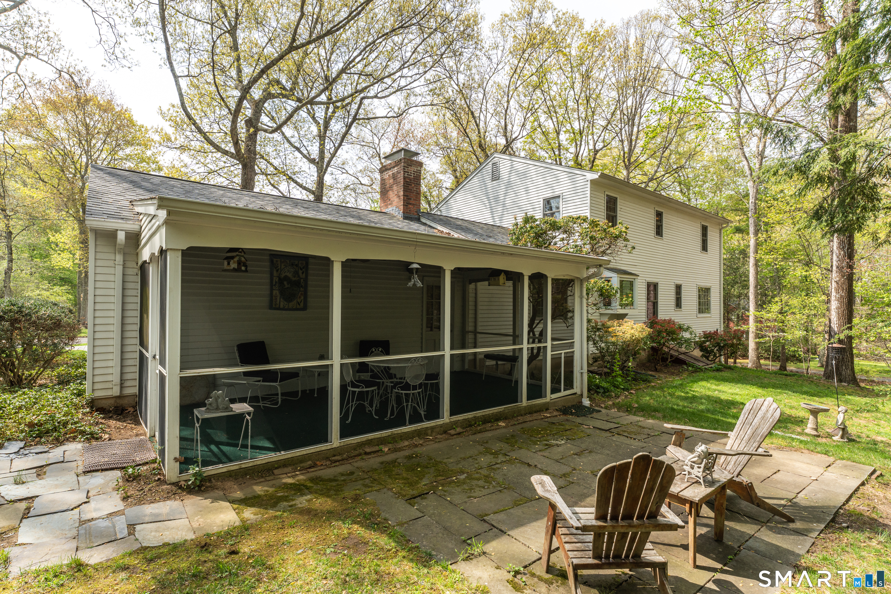 200 Whitethorn Drive