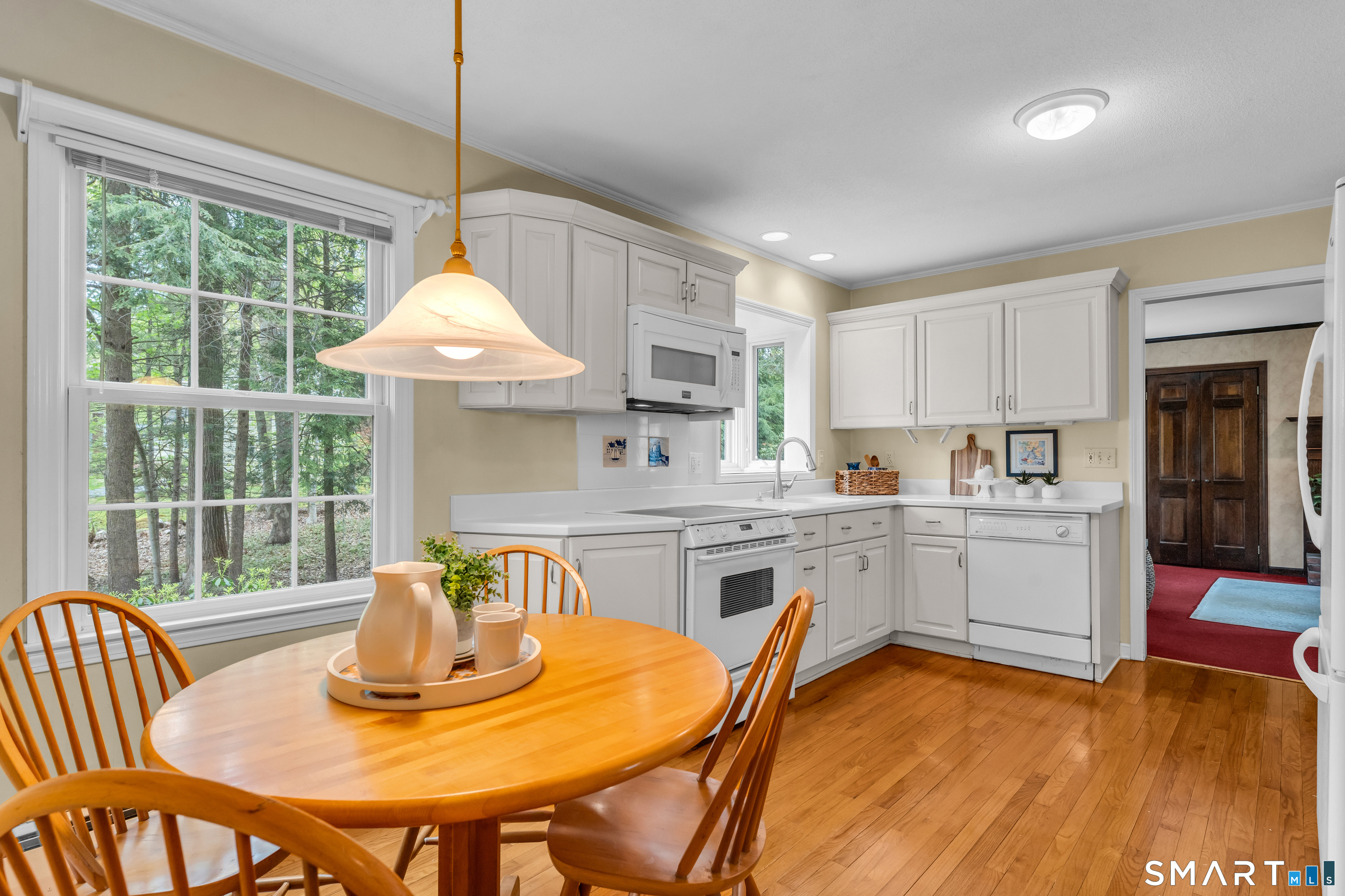 200 Whitethorn Drive