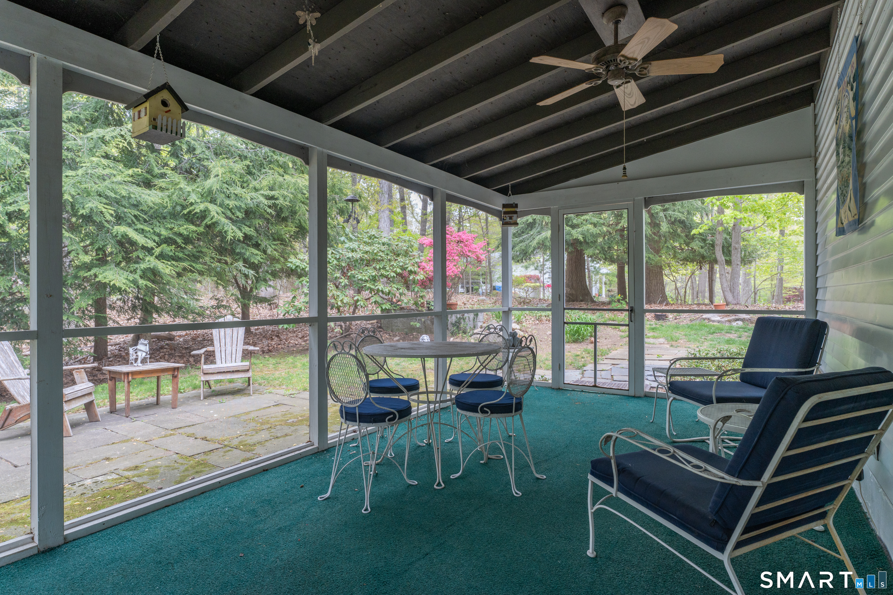 200 Whitethorn Drive