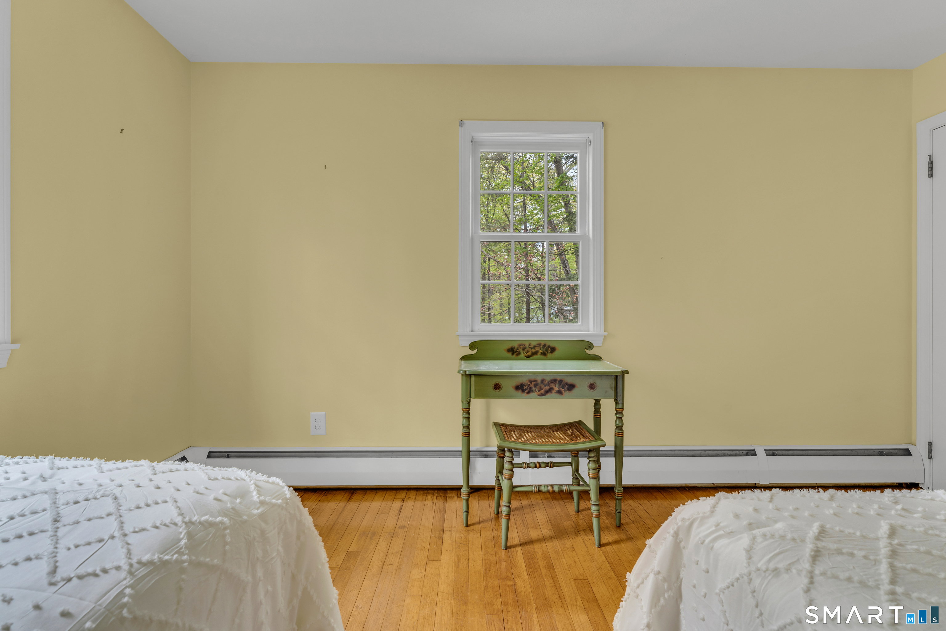 200 Whitethorn Drive