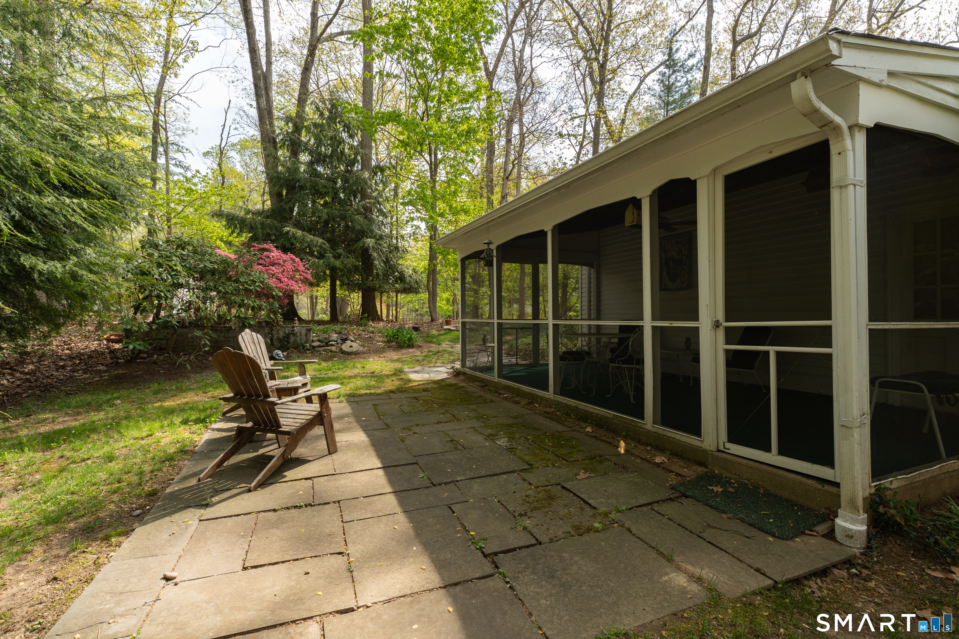200 Whitethorn Drive