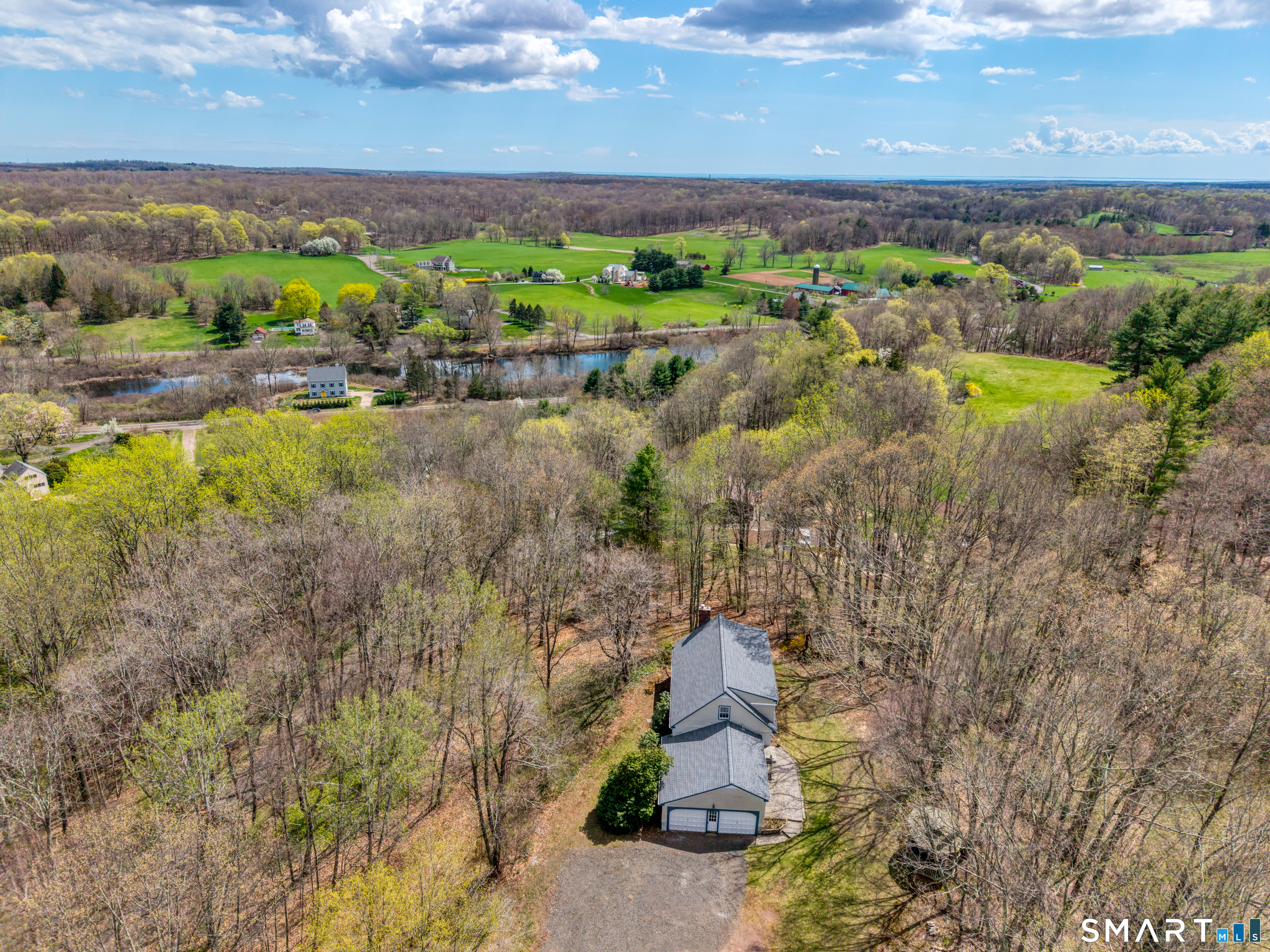 94 Quonnipaug Hill Road