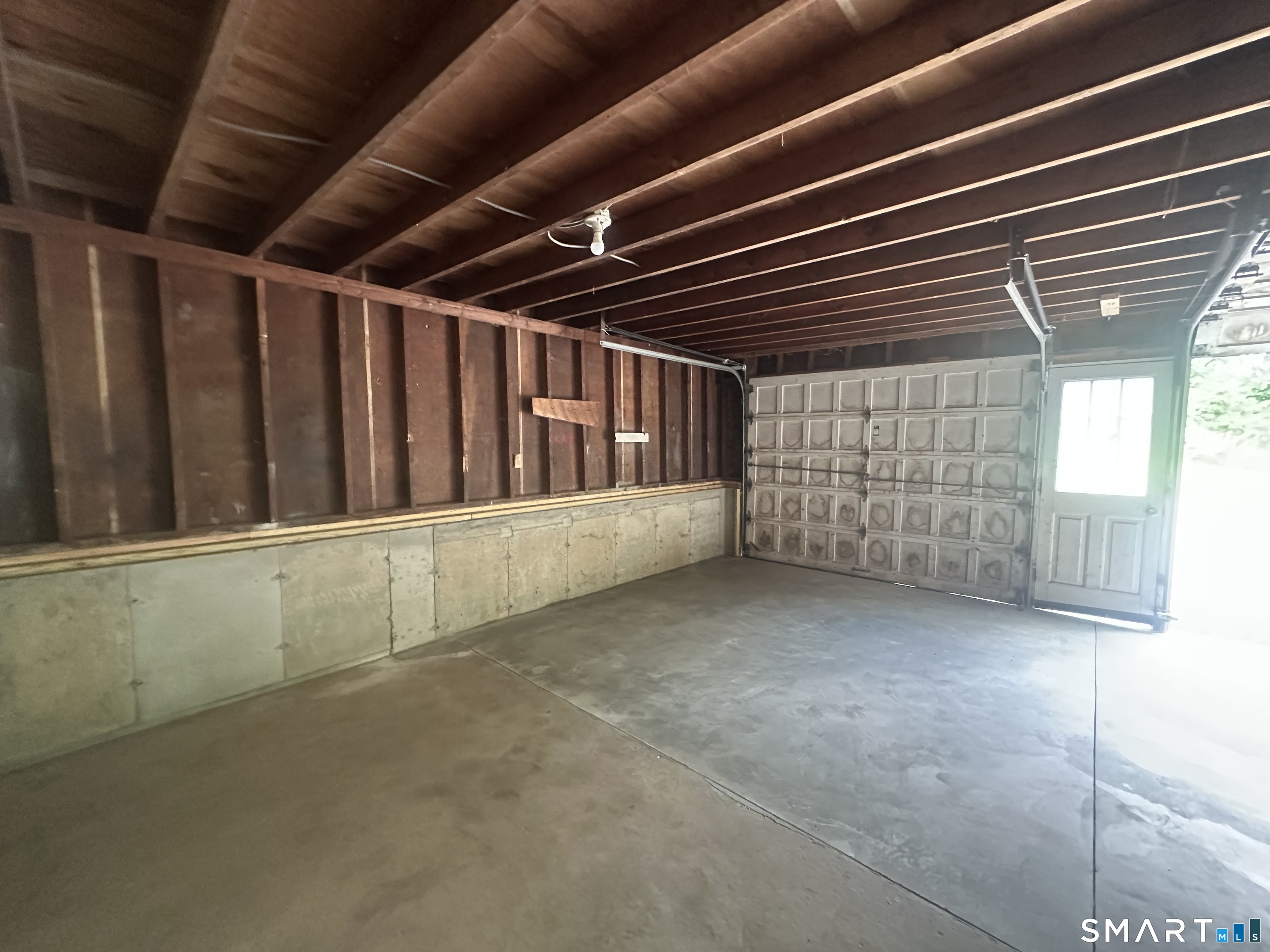 94 Quonnipaug Hill Road