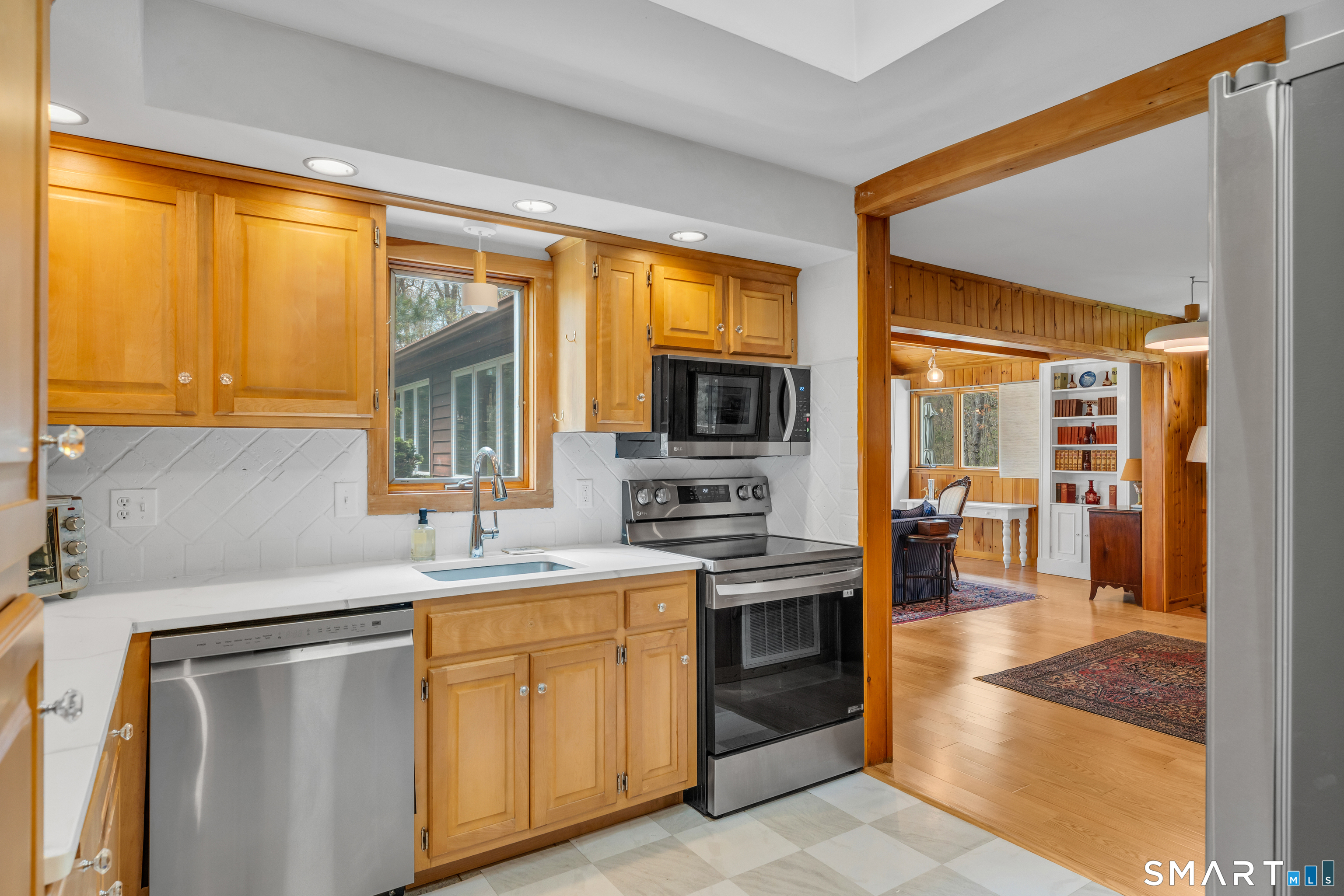 292 Shore Drive
