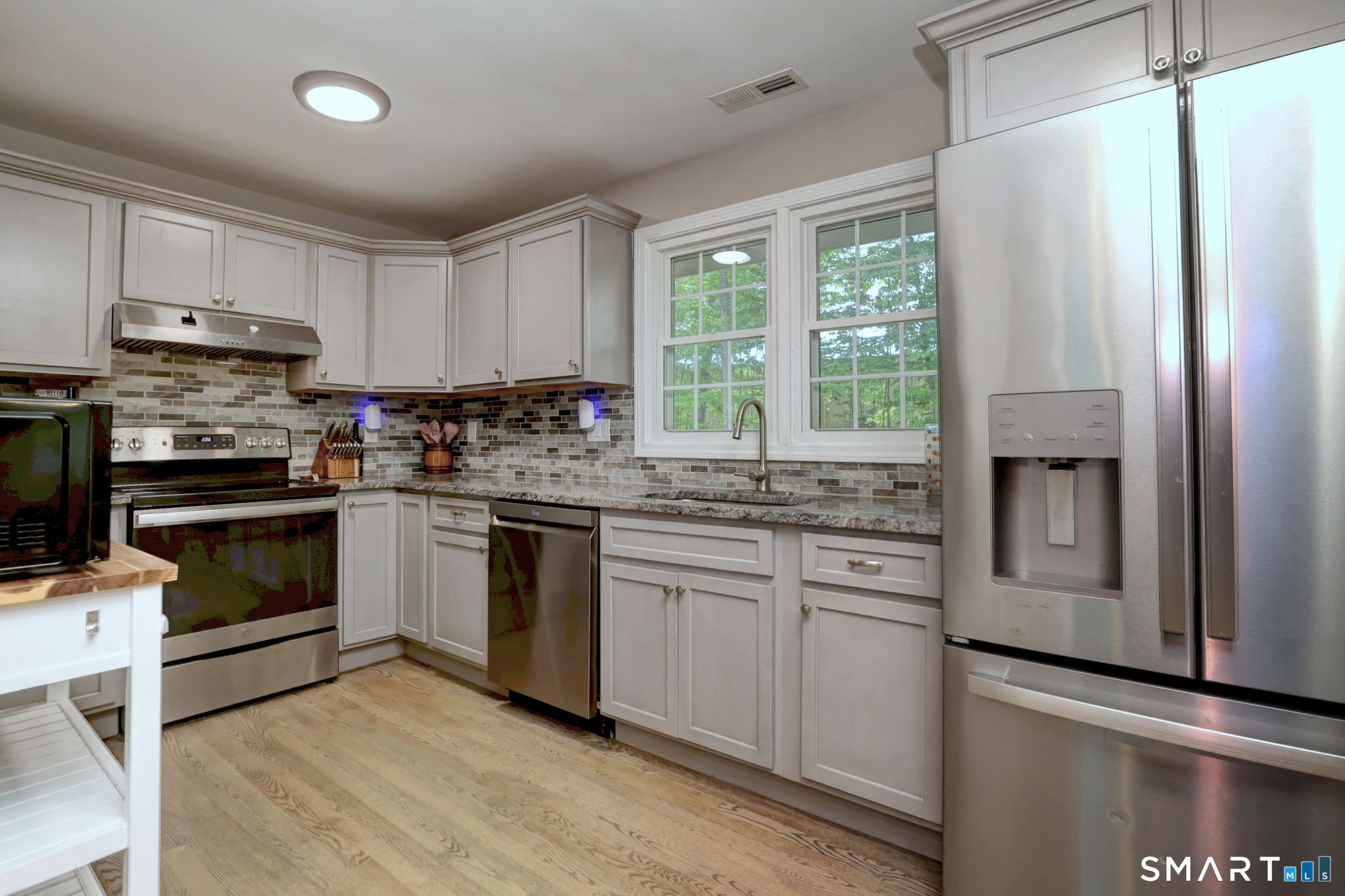 24 Hubbard Road