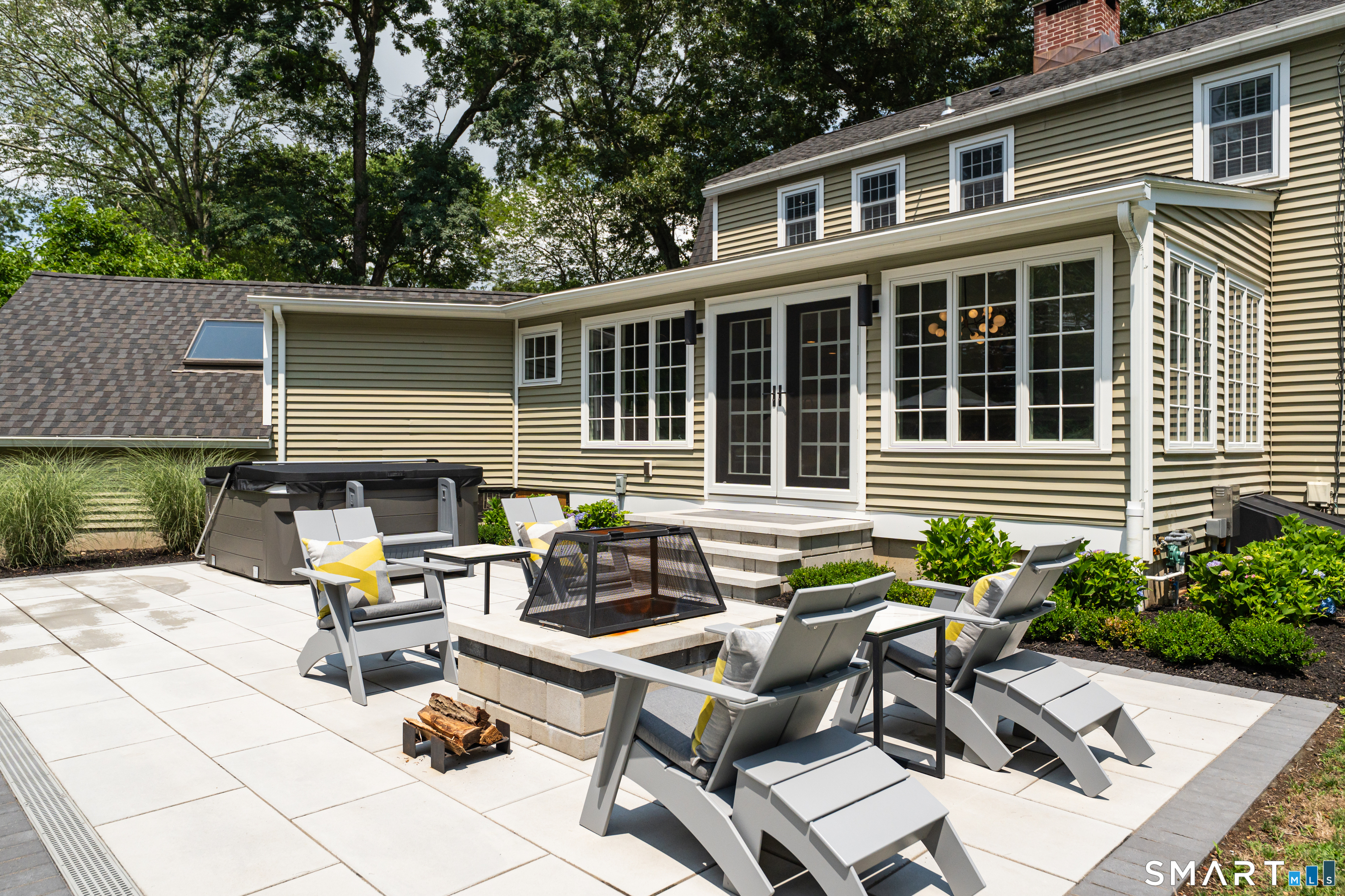 33 River Edge Farms Road
