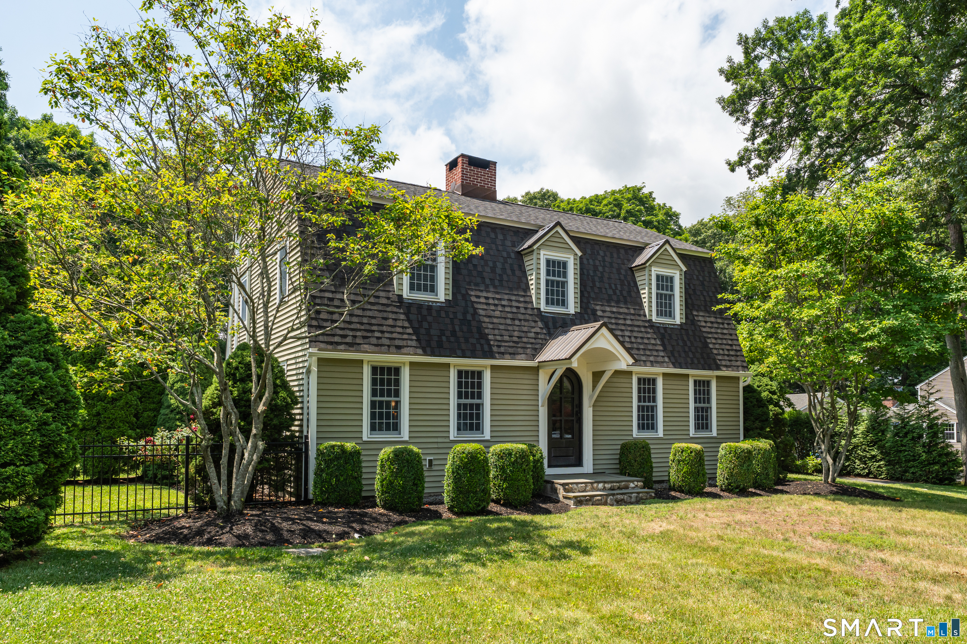 33 River Edge Farms Road