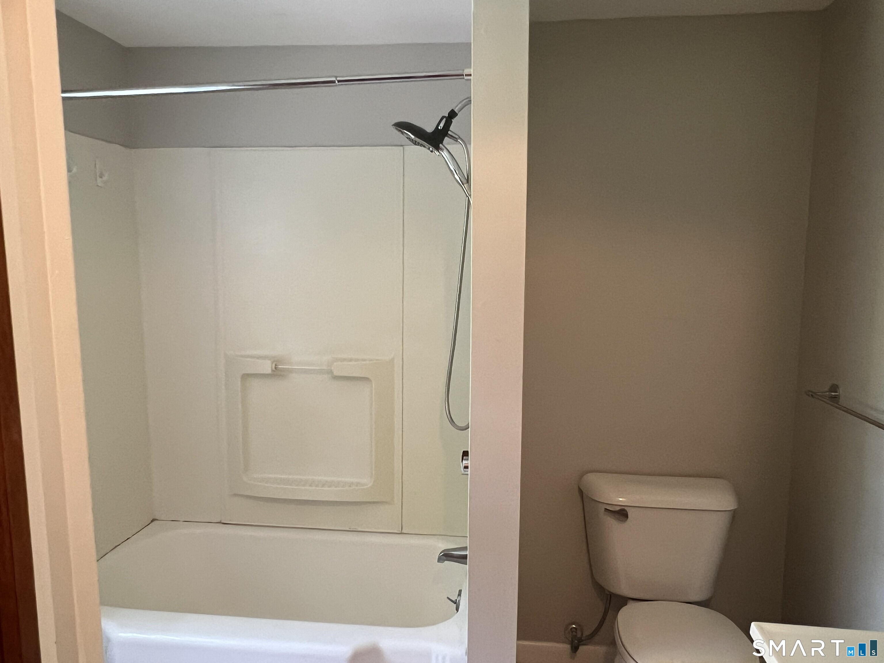 37 Pearl Street Unit: B